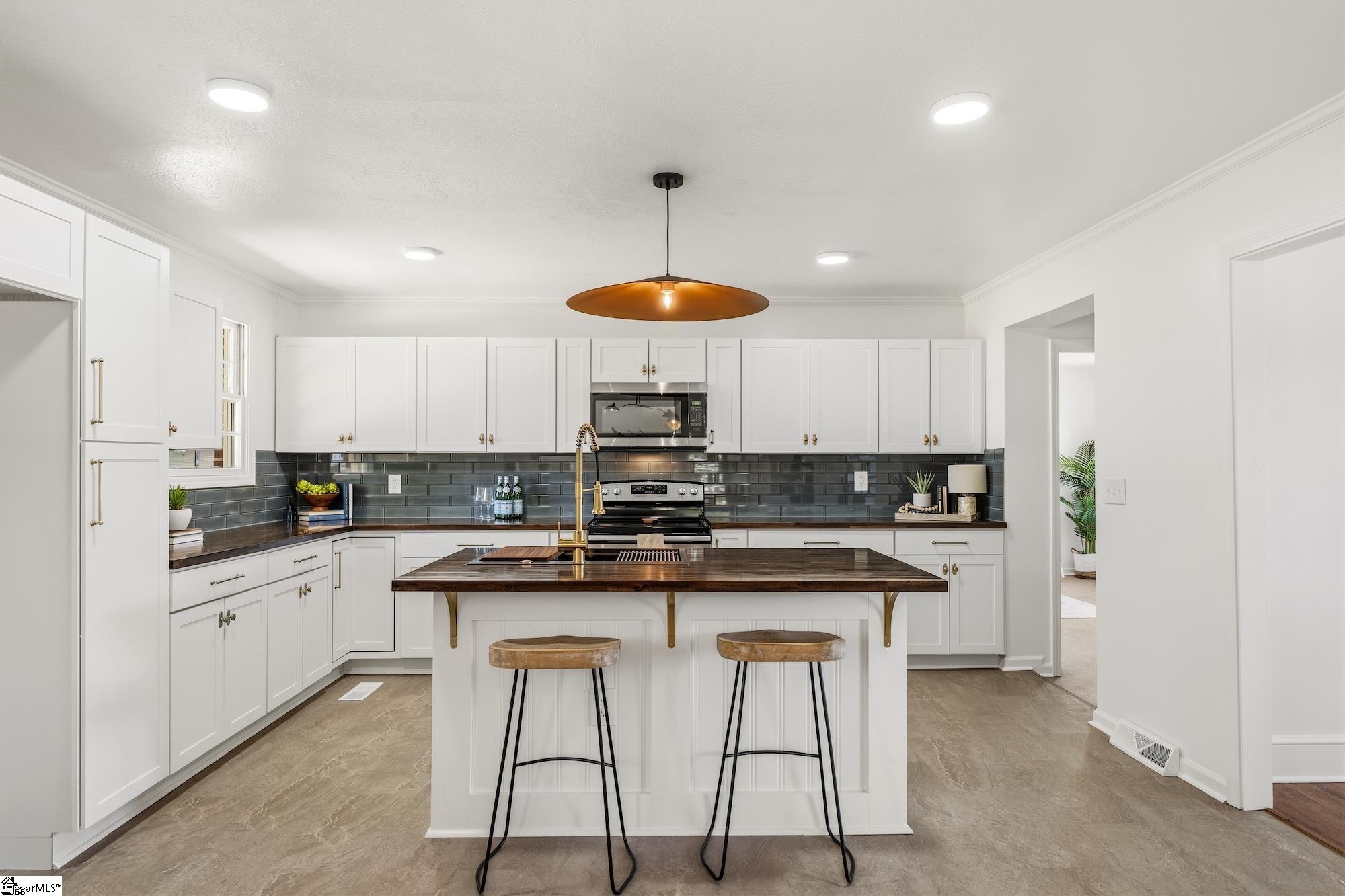 311 Blue Ridge Avenue