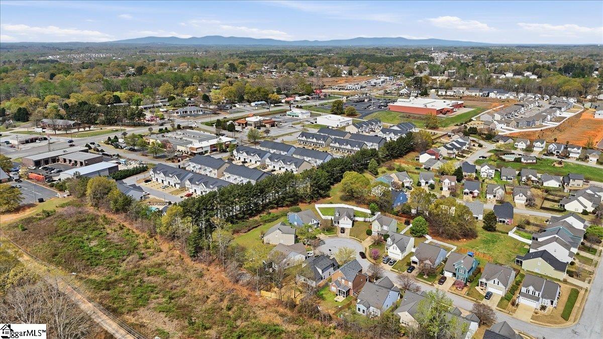 563 Clairidge Drive Boiling Springs, SC 29316