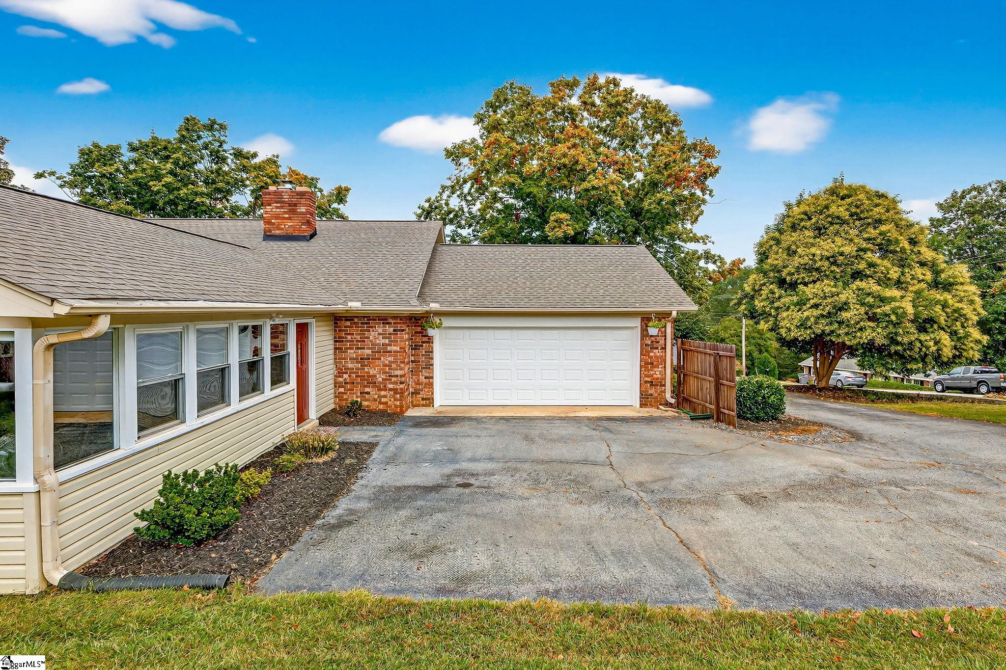 809 Butler Springs Road, Greenville, SC, 29615