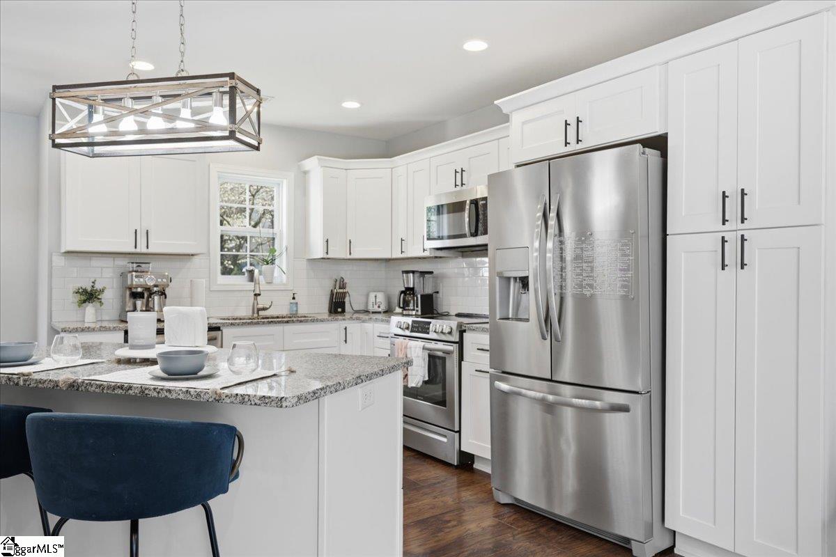 833 N Franklin Road Greenville, SC 29617