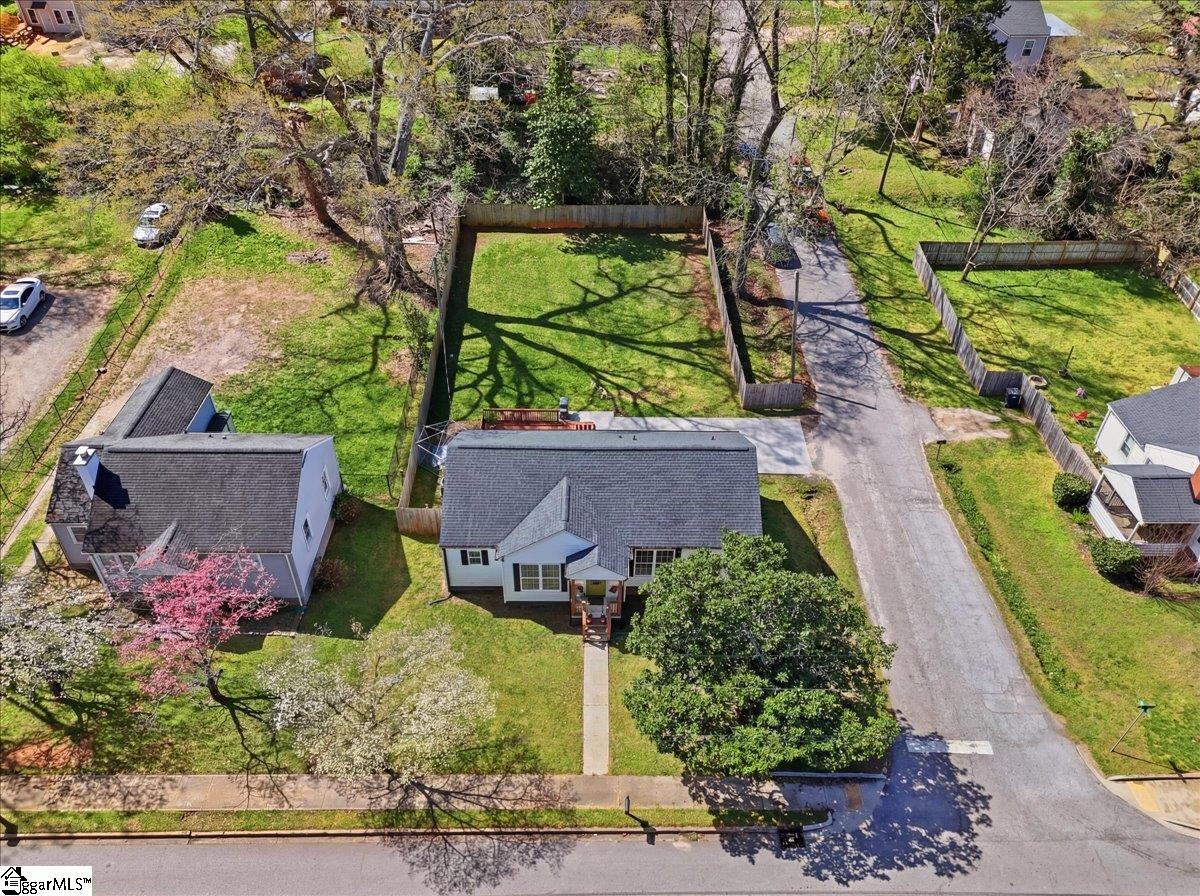 833 N Franklin Road Greenville, SC 29617