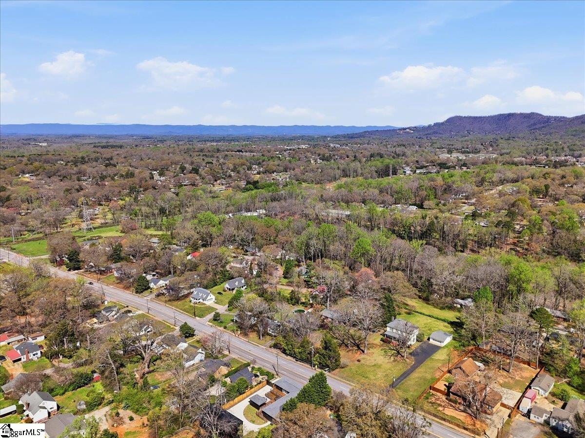 833 N Franklin Road Greenville, SC 29617