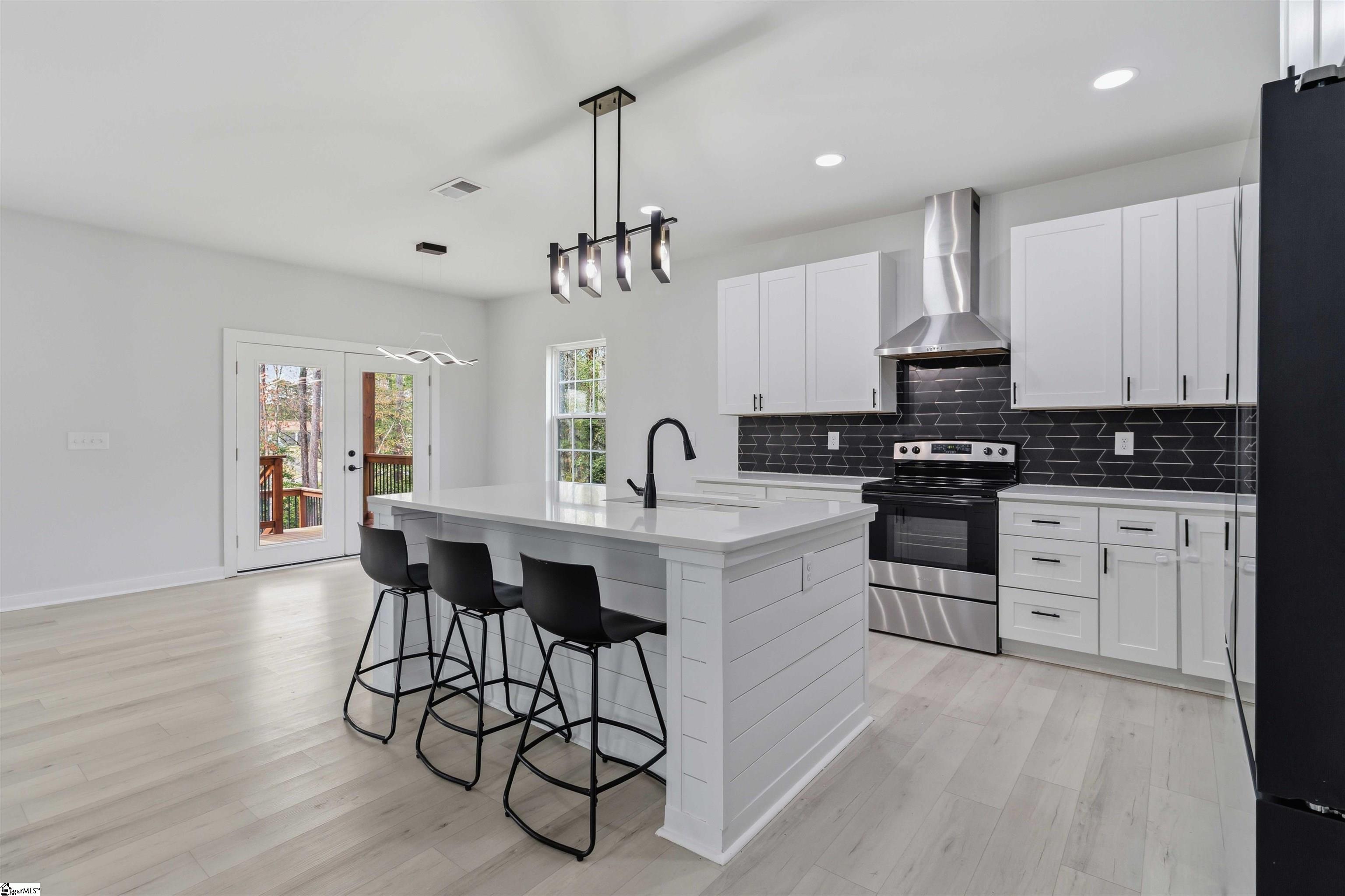 128 Rockmont Road Easley, SC 29640
