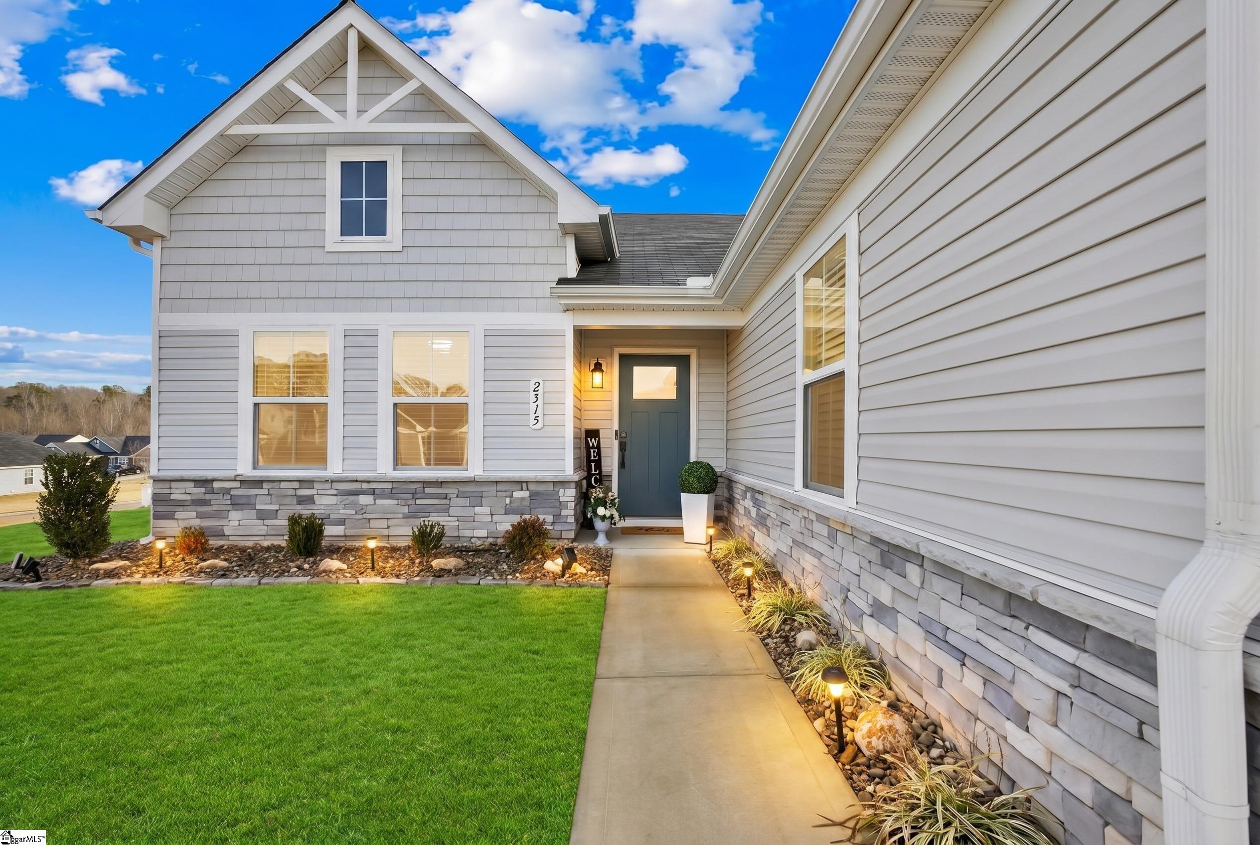 2315 Caffry Lane Boiling Springs, SC 29316-9355