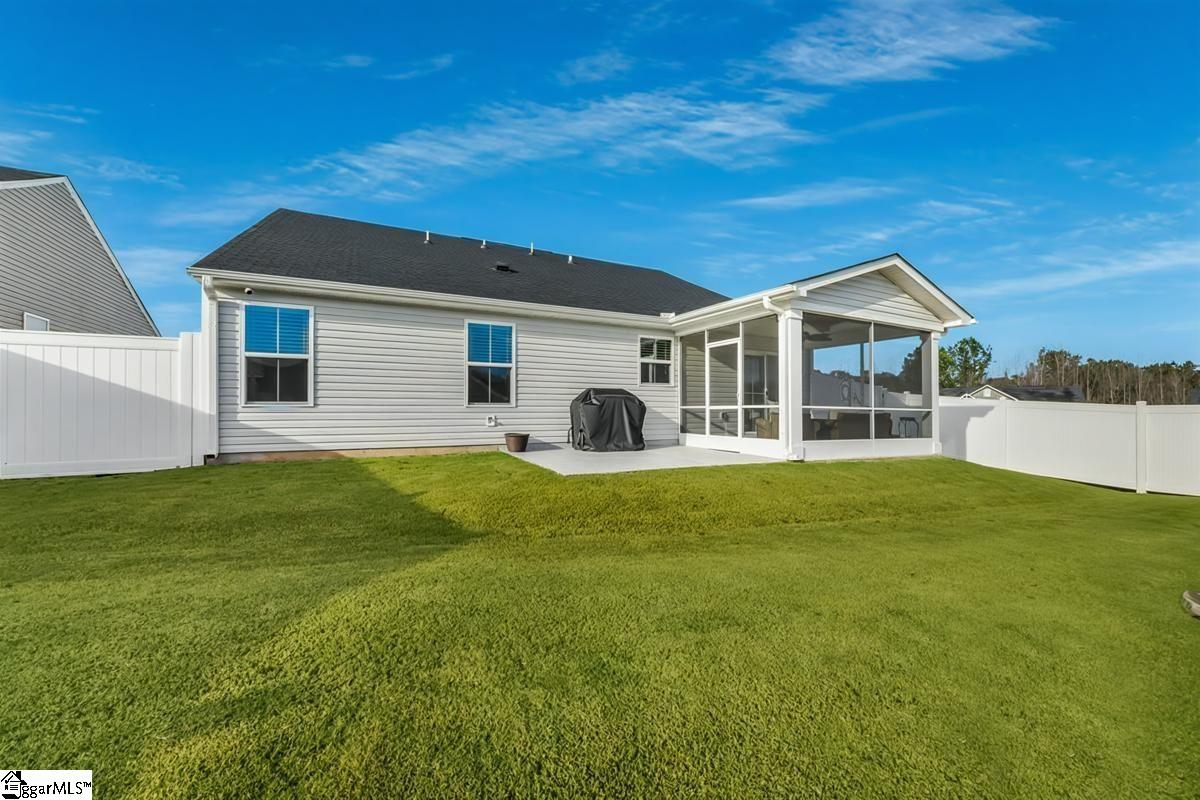 2315 Caffry Lane Boiling Springs, SC 29316-9355