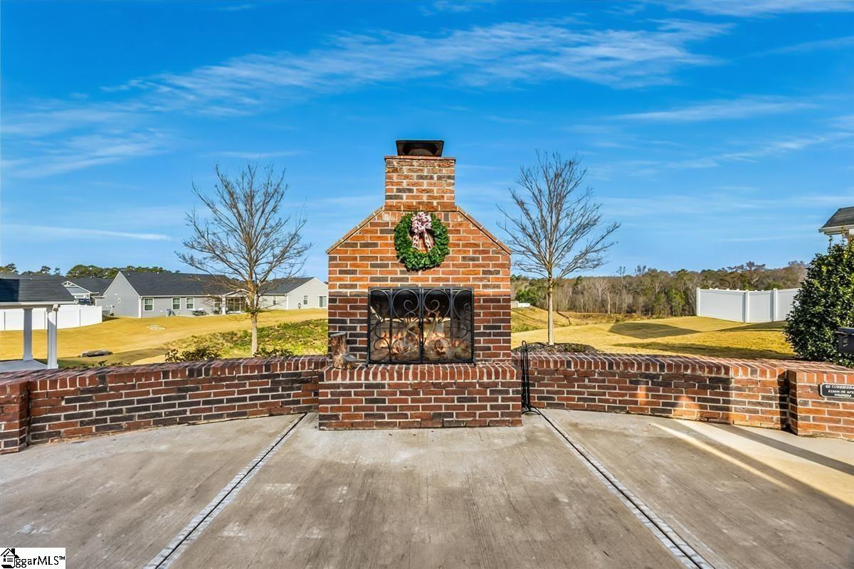 2315 Caffry Lane Boiling Springs, SC 29316-9355