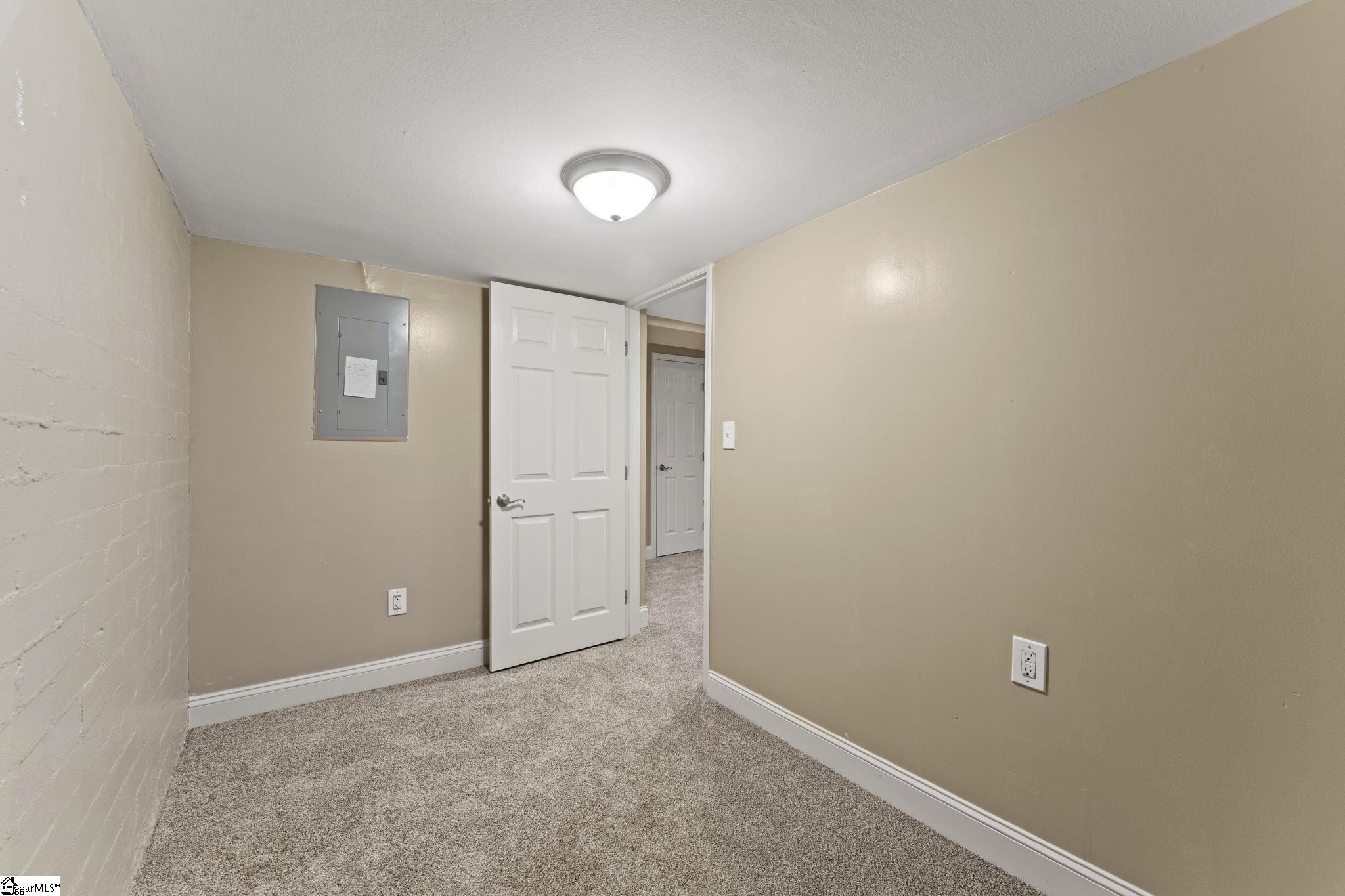 119 W Victoria Road Spartanburg, SC 29301