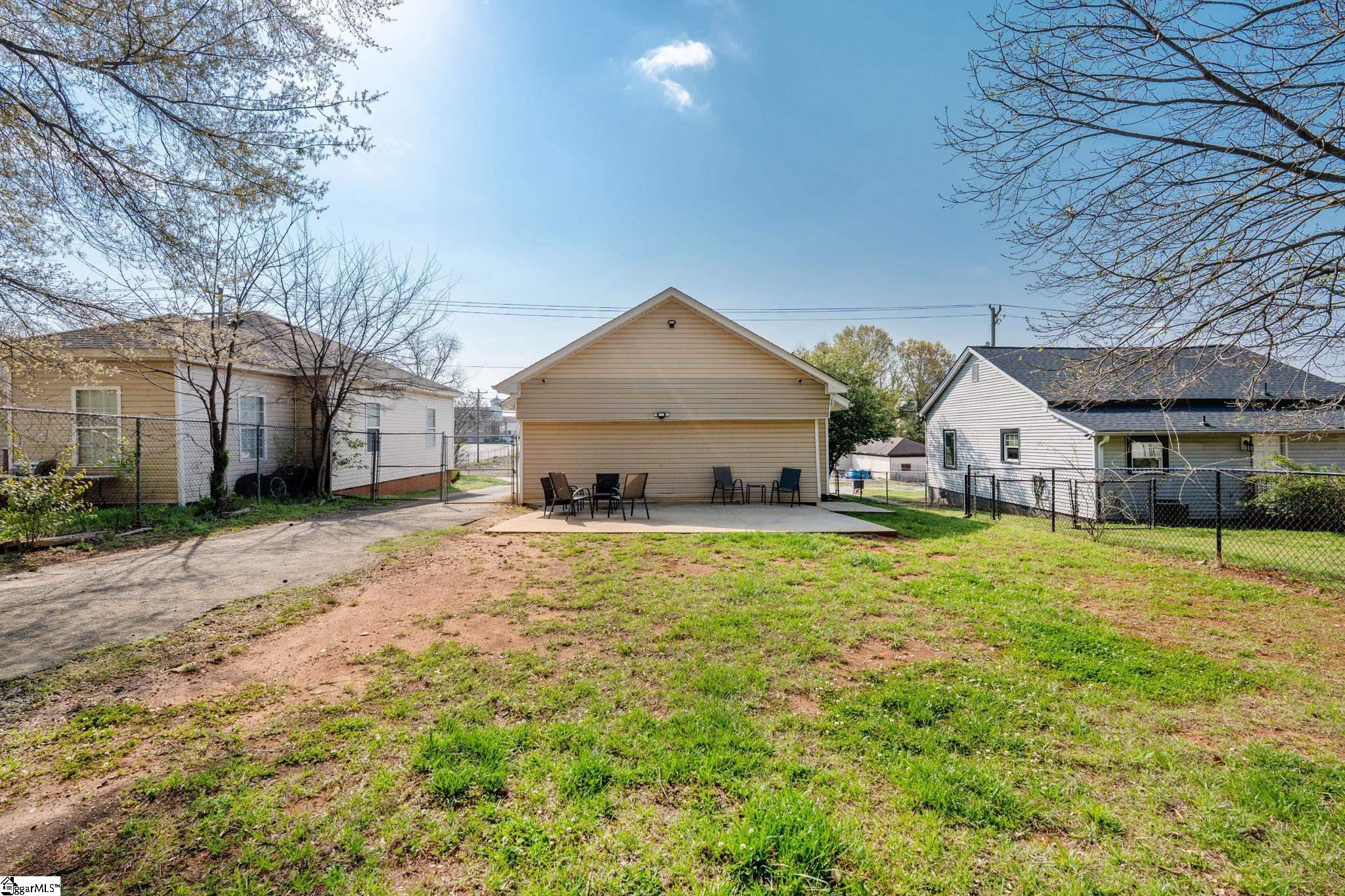 900 Green Avenue Greenville, SC 29605