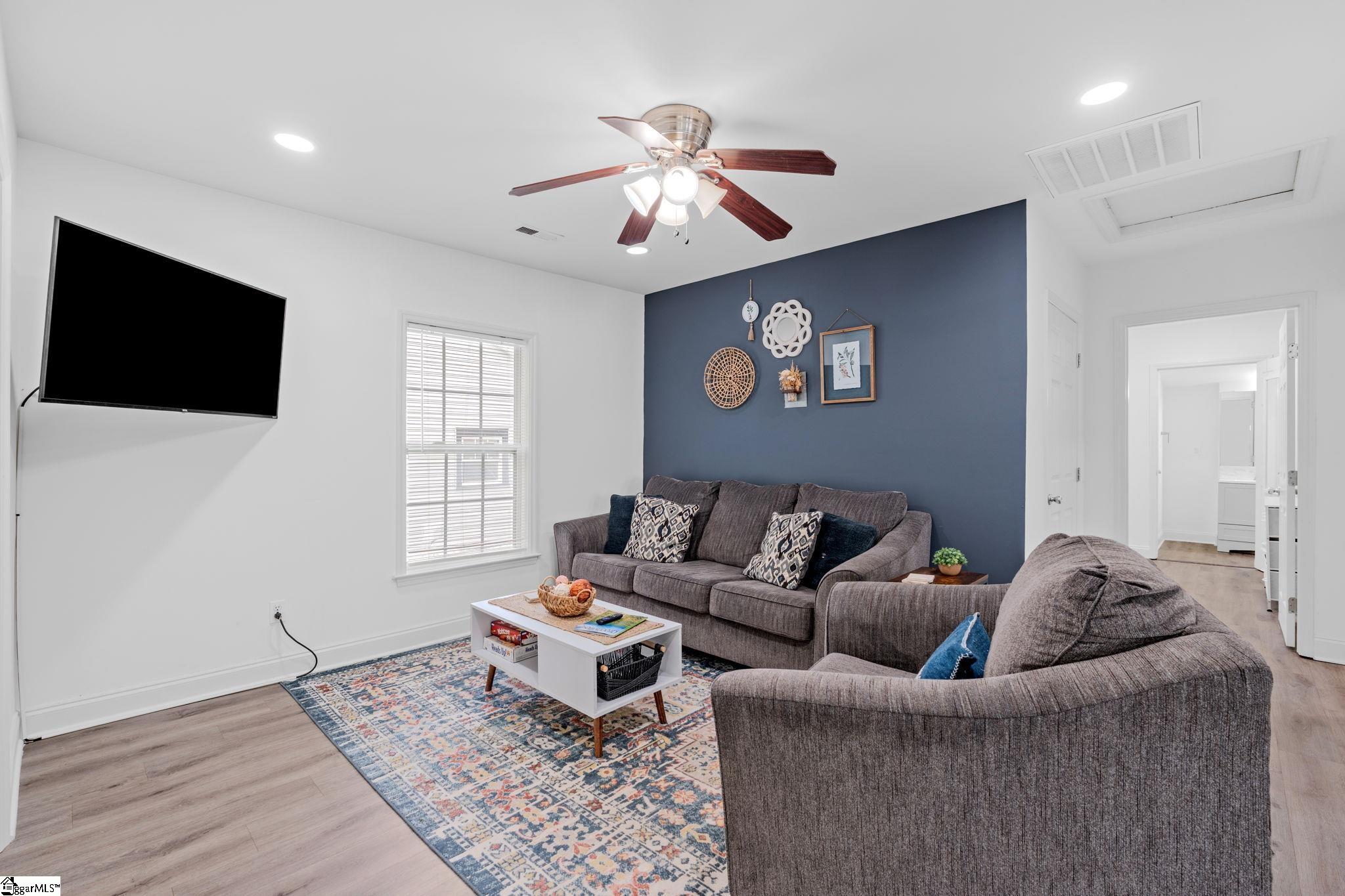 900 Green Avenue Greenville, SC 29605