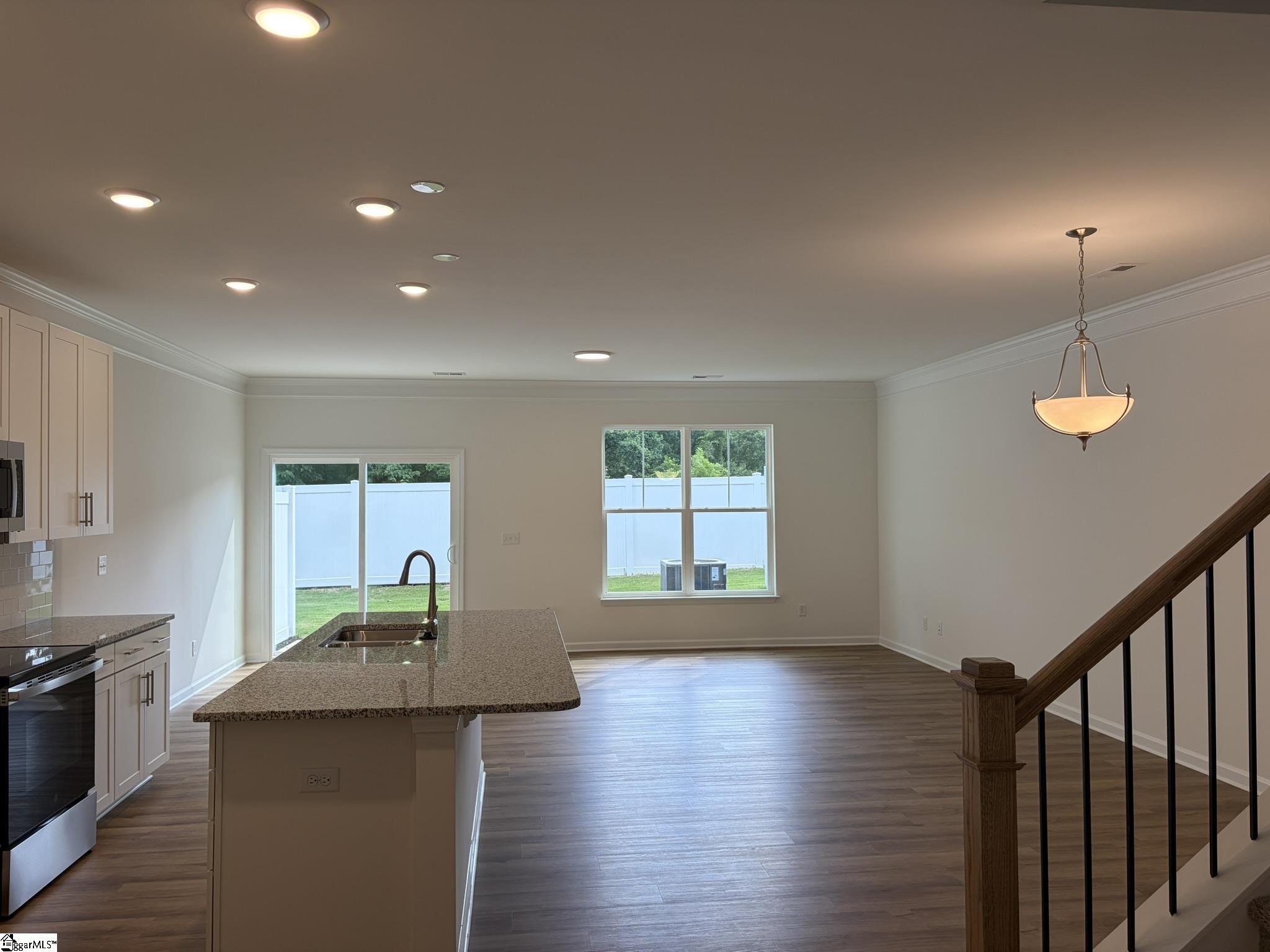 605 Autumn Lake Road Simpsonville, SC 29681