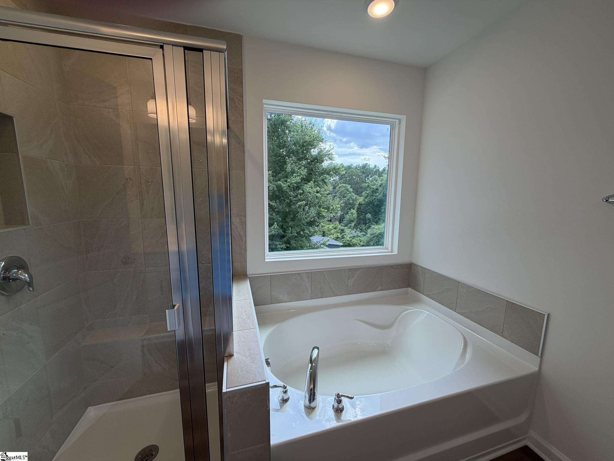603 Autumn Lake Road Simpsonville, SC 29681