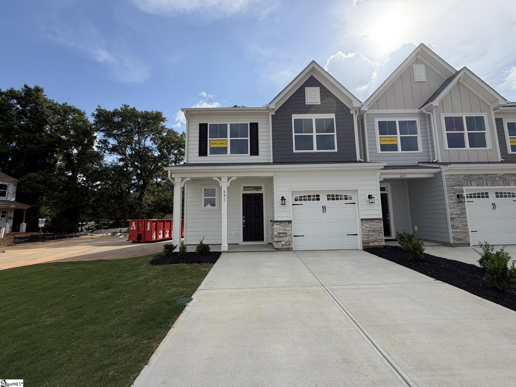 601 Autumn Lake Road Simpsonville, SC 29681
