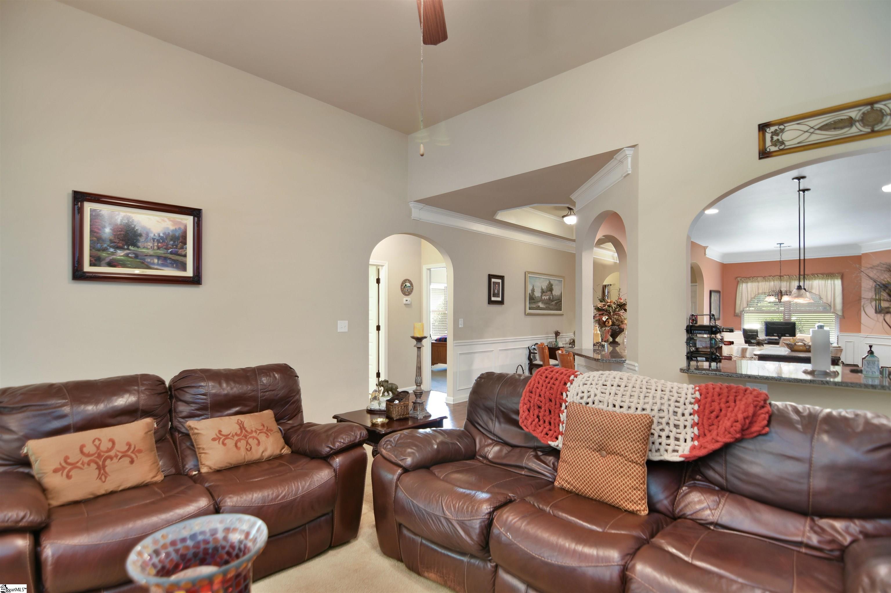 123 Kettle Oak Way Simpsonville, SC 29680-7827