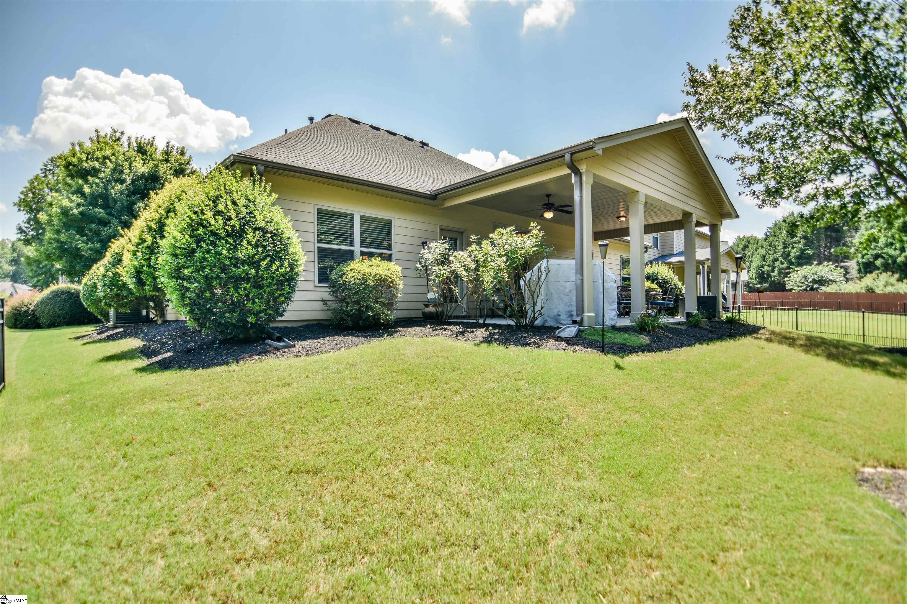 123 Kettle Oak Way Simpsonville, SC 29680-7827