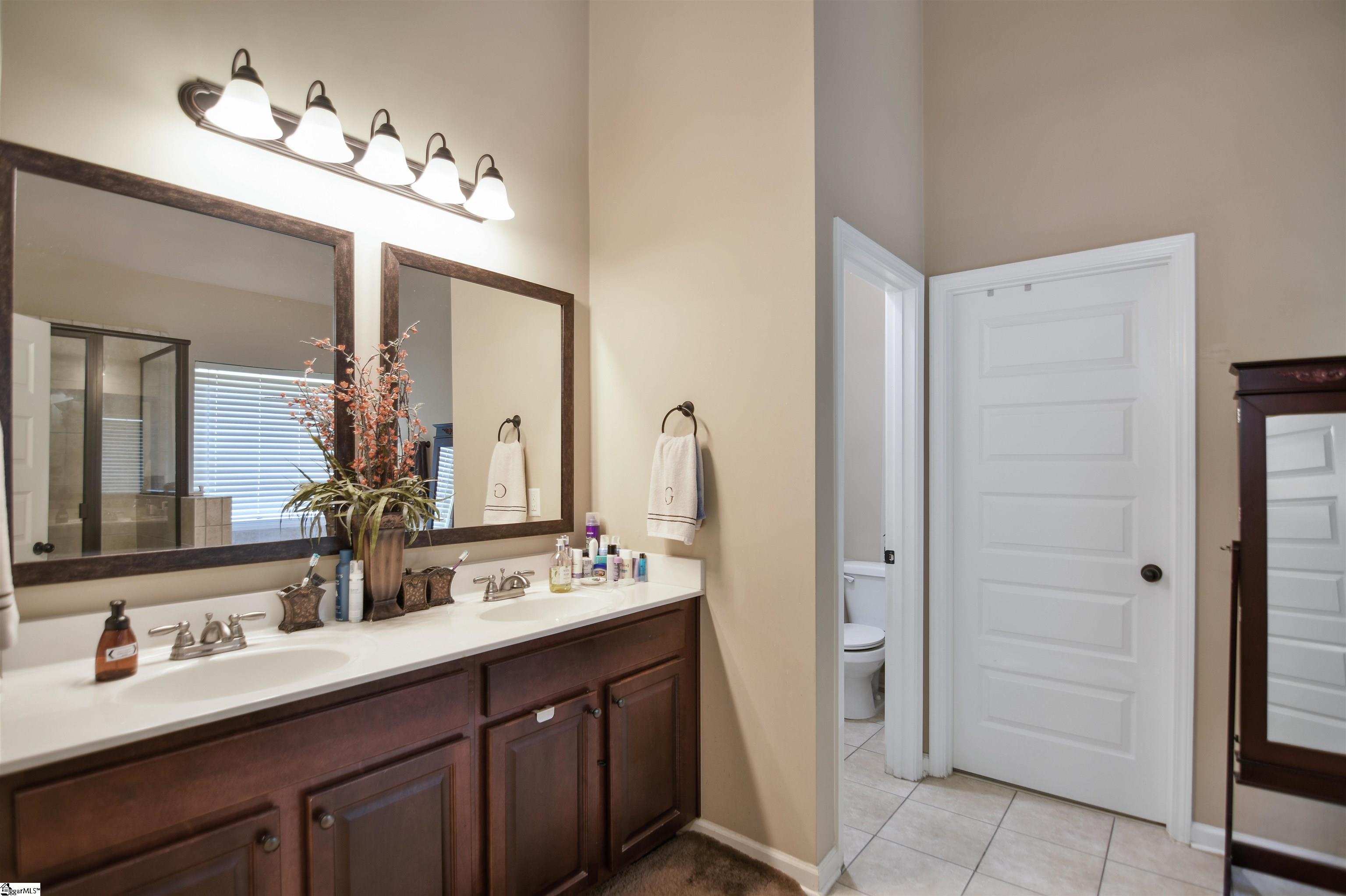 123 Kettle Oak Way, Simpsonville, SC, 29680-7827