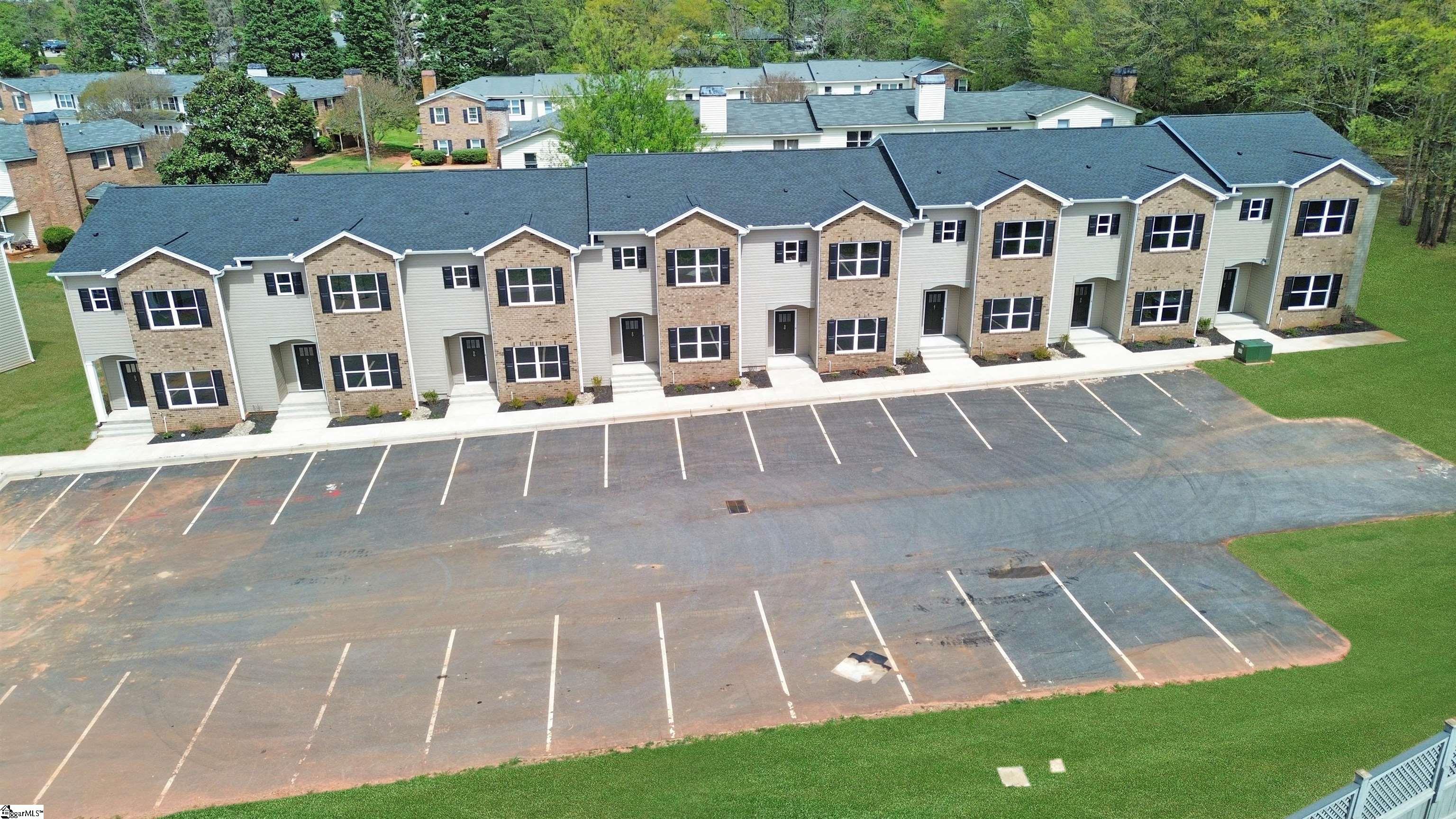 215 Duncan Chapel Road UNIT #52 Greenville, SC 29617