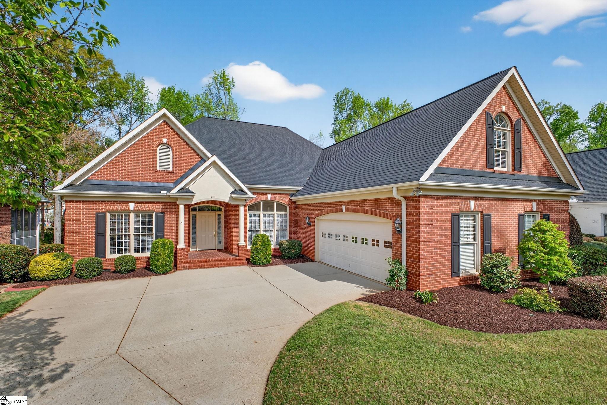 Single family home for sale at 4 Broadstone Ct, Simpsonville, SC 29681 | MLS# 1586870