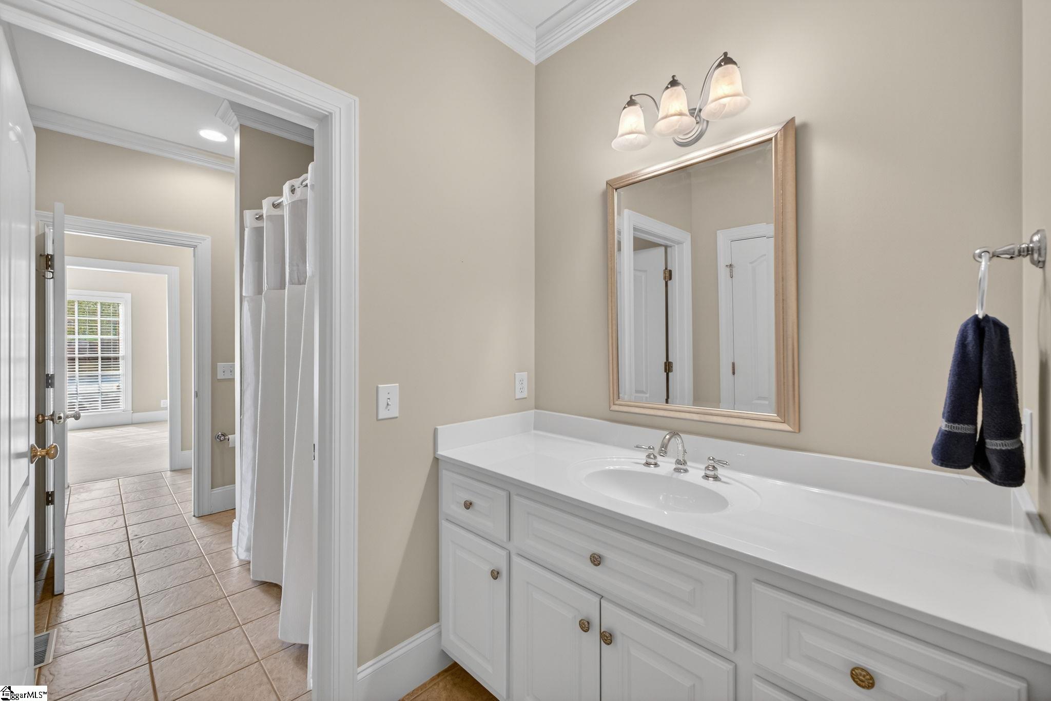 4 Broadstone Court Simpsonville, SC 29681