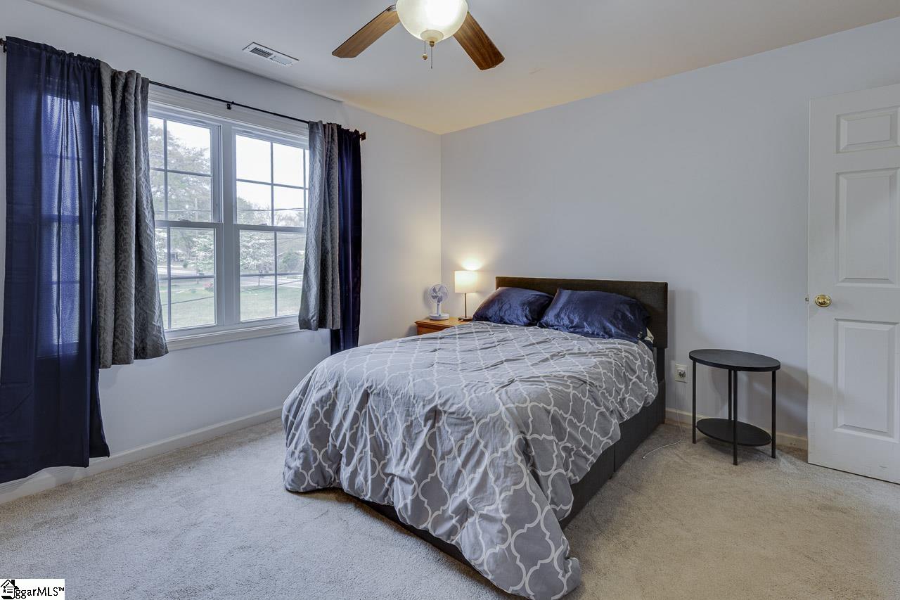 1122 E Lee Road, Taylors, SC, 29687