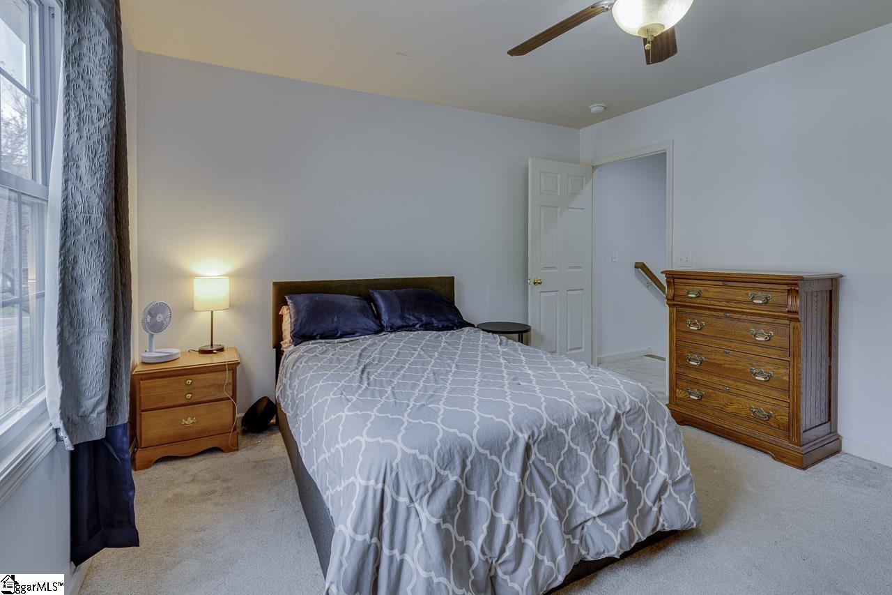 1122 E Lee Road, Taylors, SC, 29687