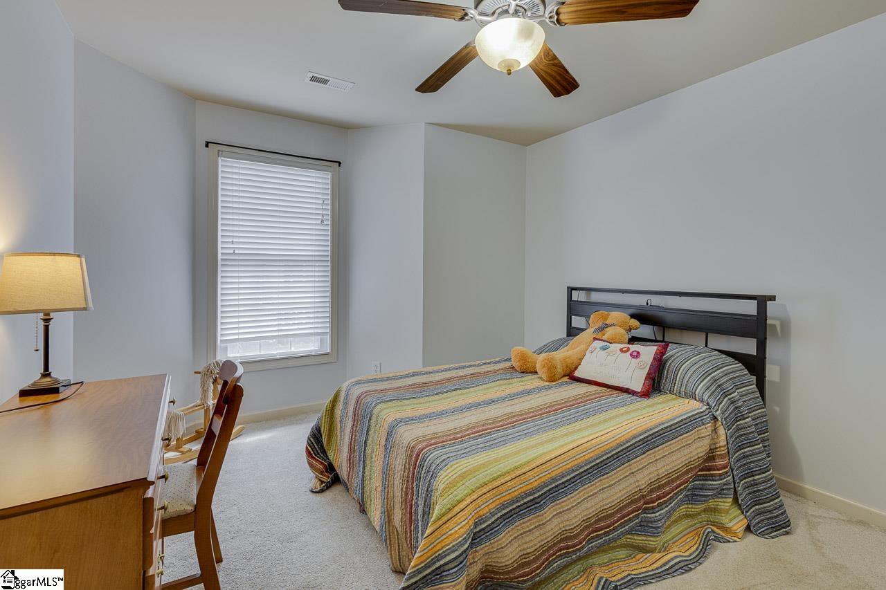 1122 E Lee Road, Taylors, SC, 29687