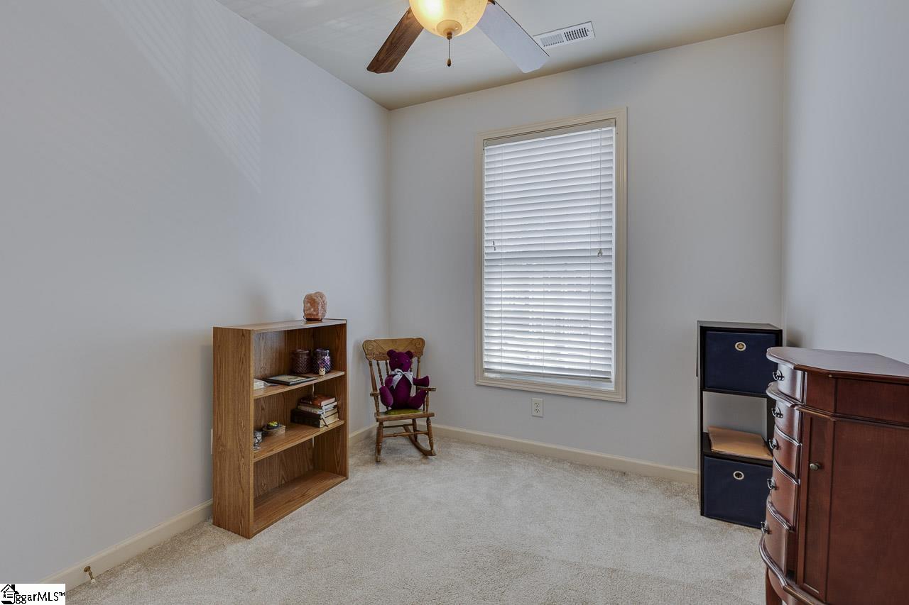 1122 E Lee Road, Taylors, SC, 29687