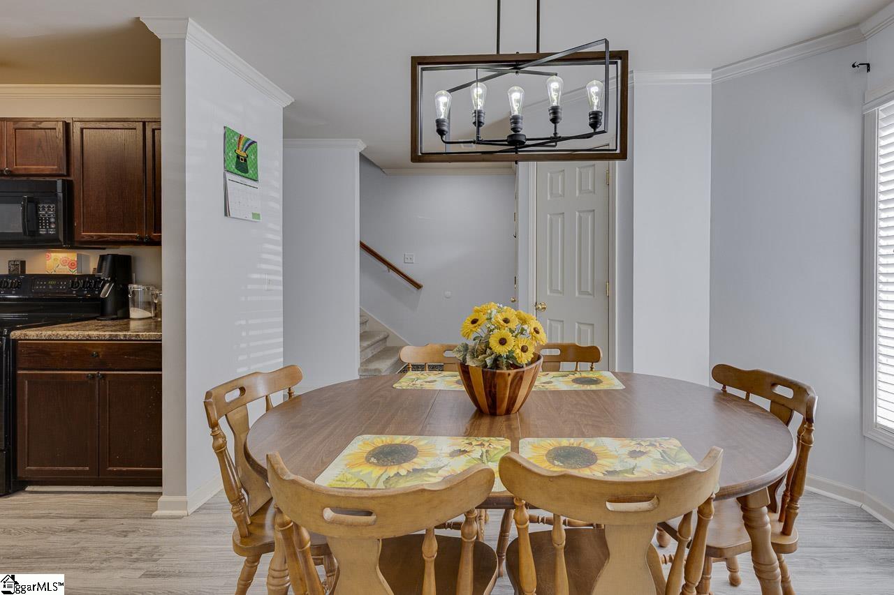 1122 E Lee Road, Taylors, SC, 29687