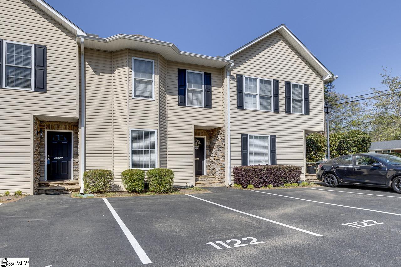 1122 E Lee Road, Taylors, SC, 29687