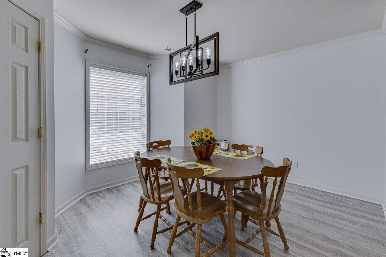 1122 E Lee Road, Taylors, SC, 29687