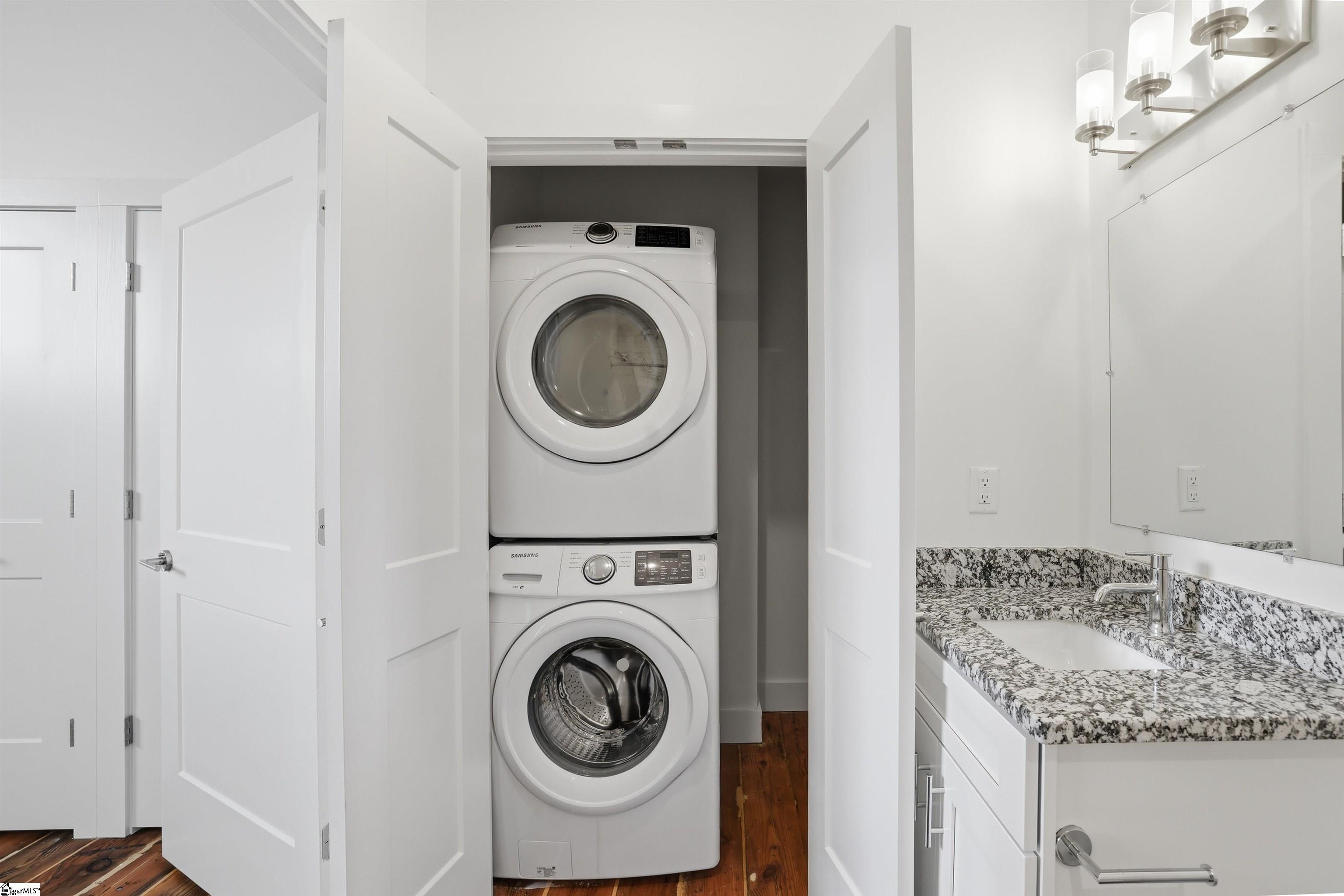 806 Green Avenue UNIT UNIT 202 Greenville, SC 29605