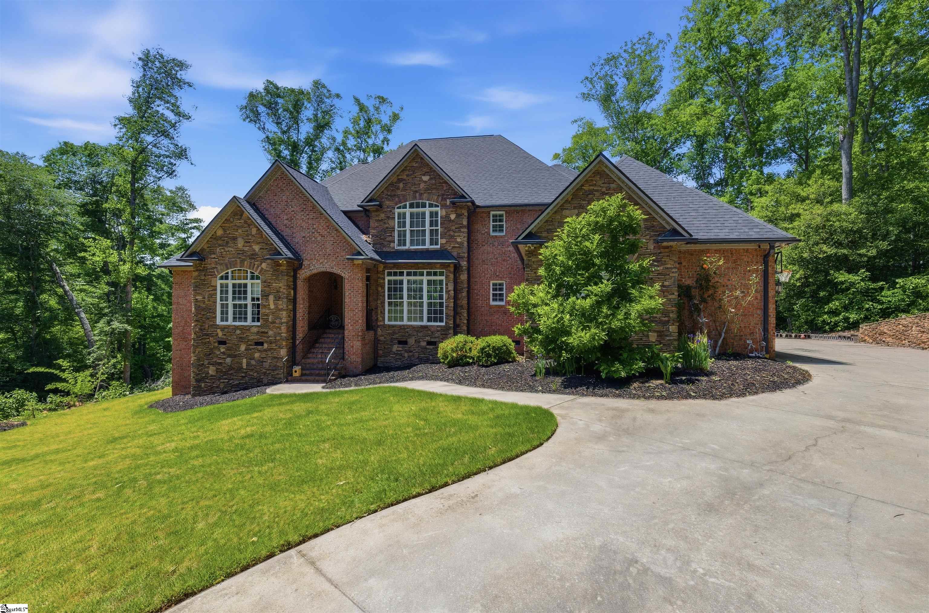 413 Glocher Court Moore, SC 29369