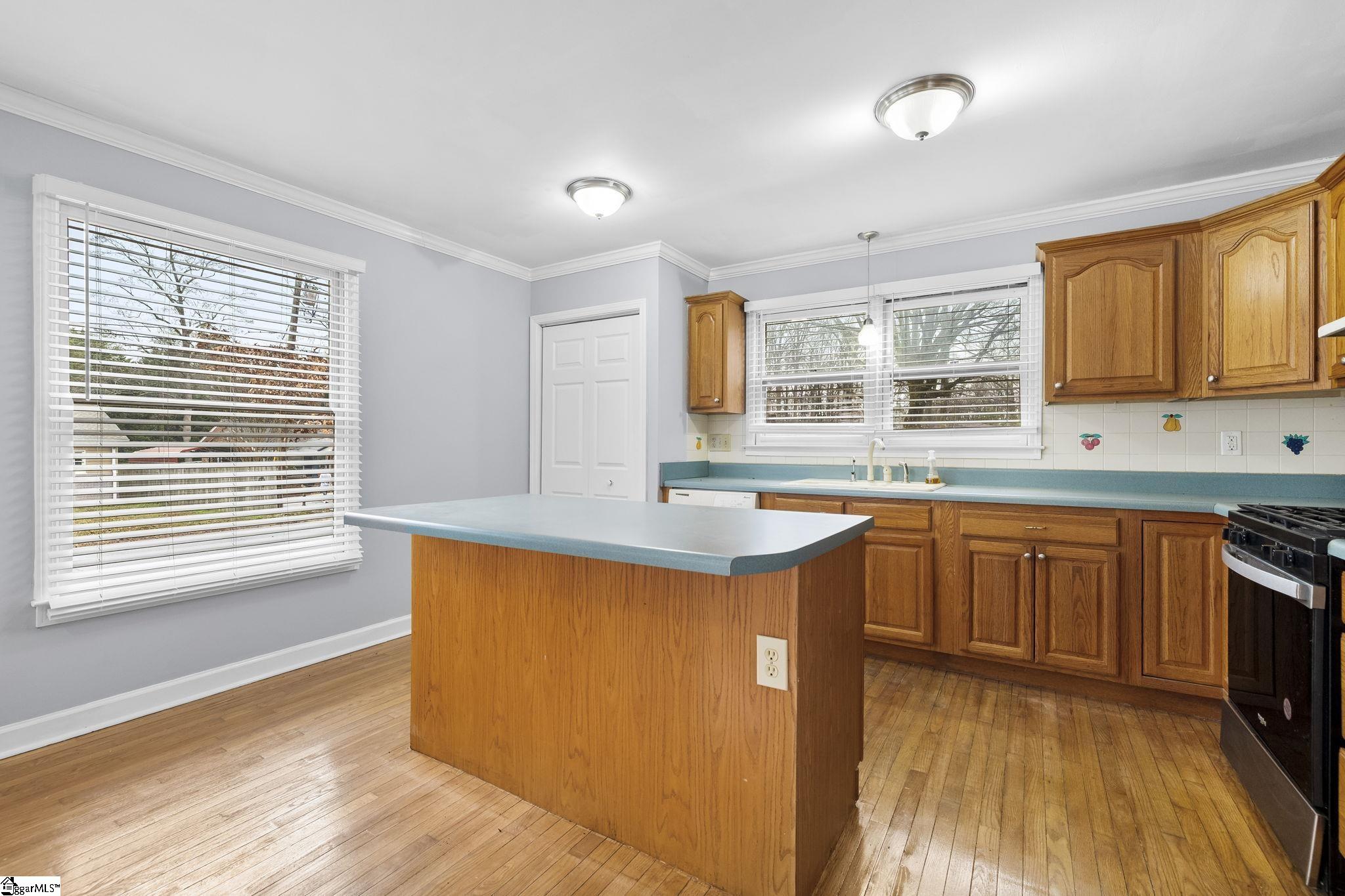 119 Sutton Drive, Taylors, SC, 29687-2737