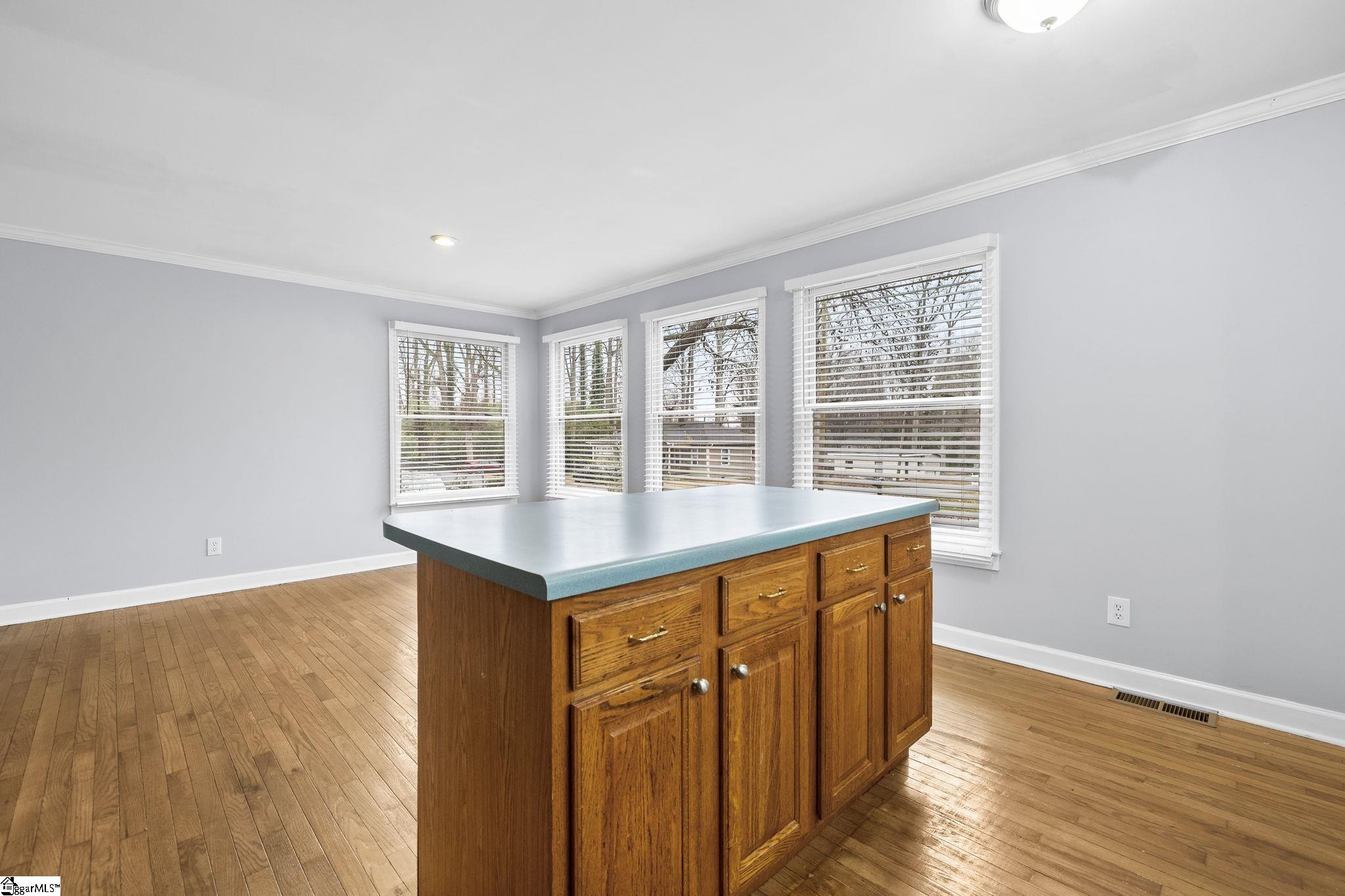 119 Sutton Drive, Taylors, SC, 29687-2737