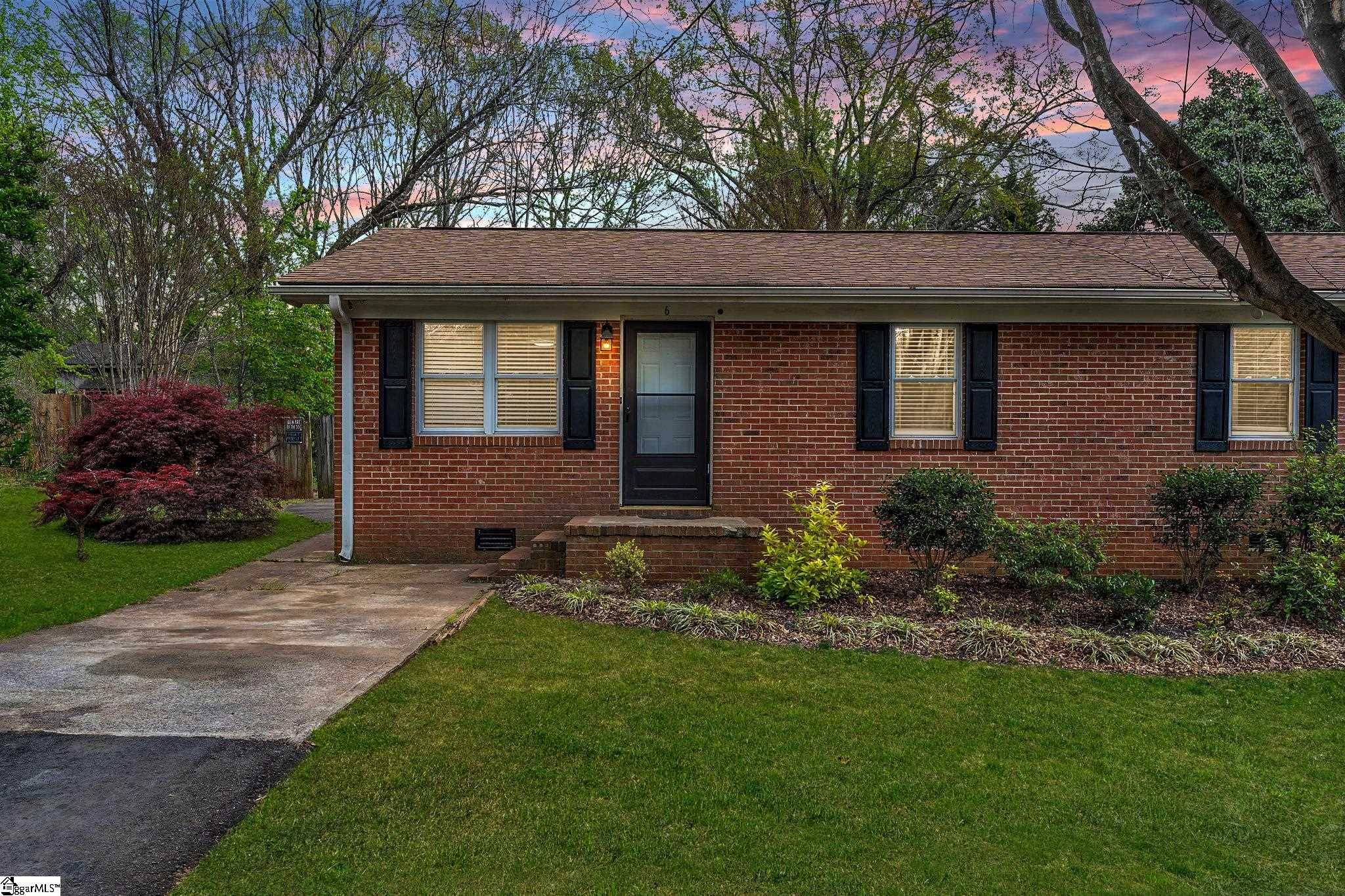 2 Easy Street, Taylors, SC, 29687