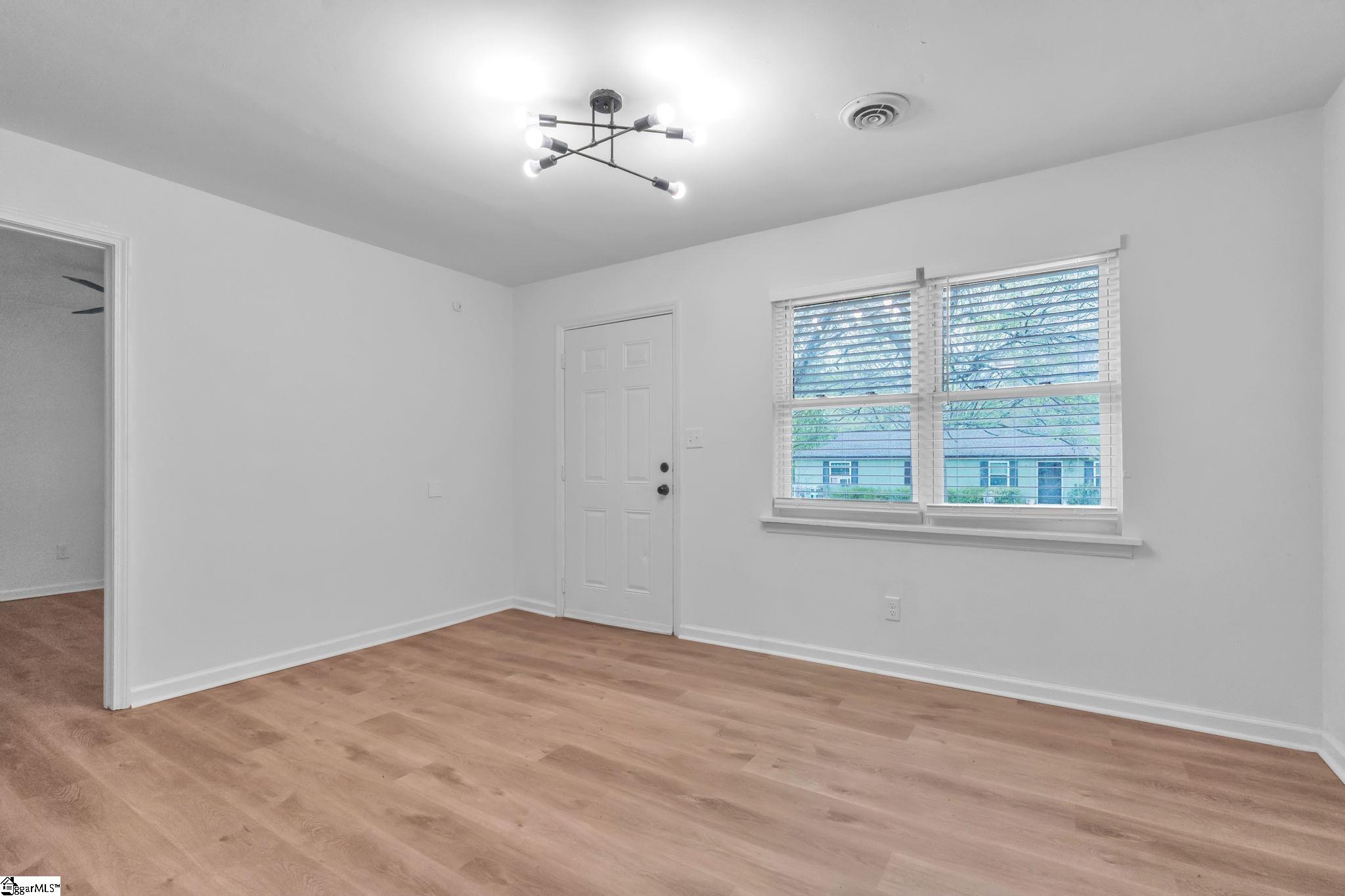 2 Easy Street, Taylors, SC, 29687