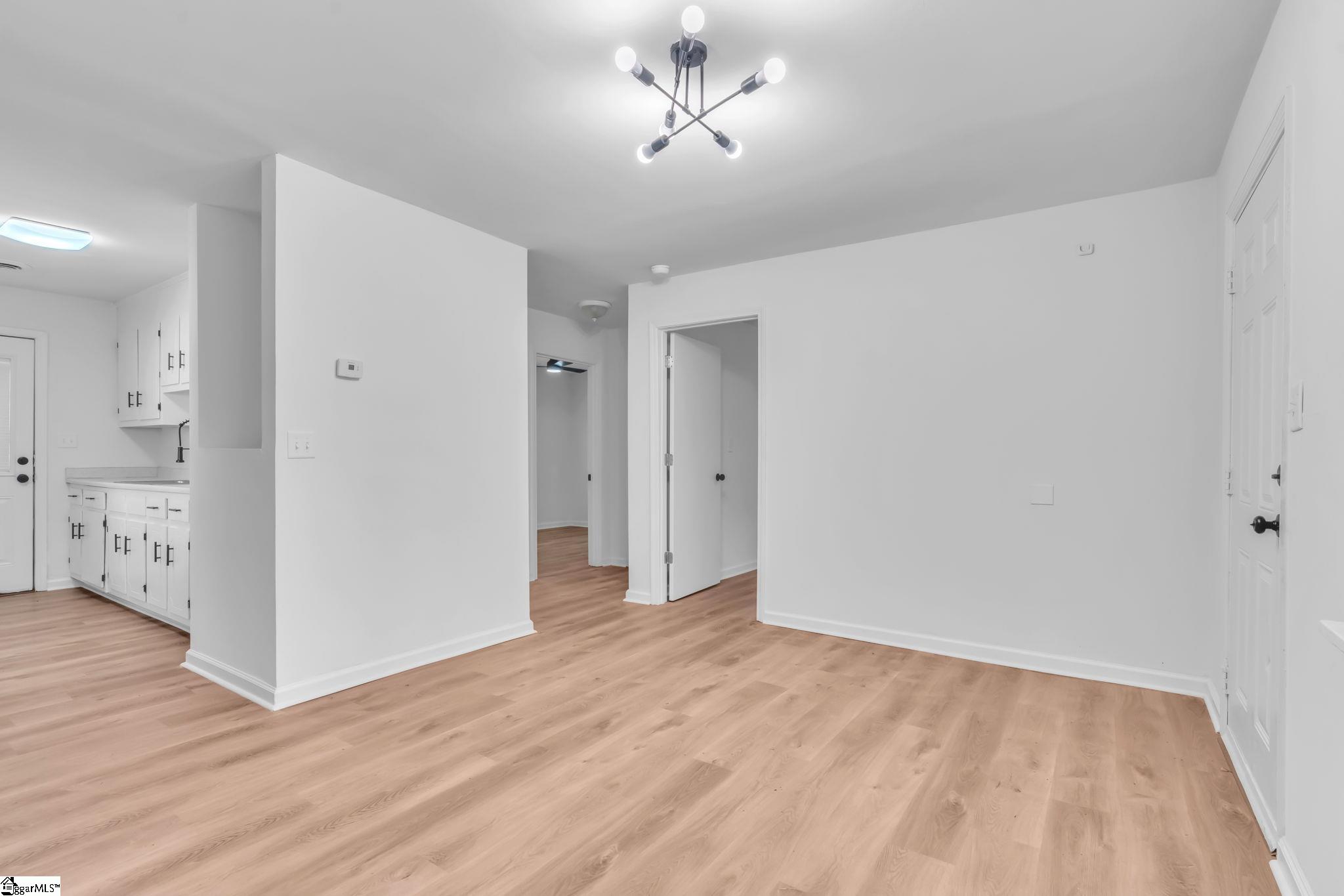 2 Easy Street, Taylors, SC, 29687