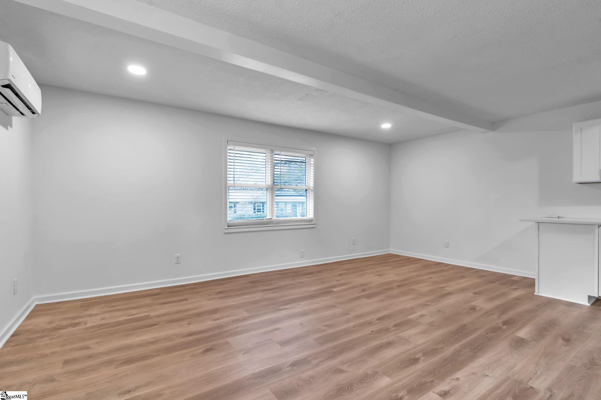 2 Easy Street, Taylors, SC, 29687