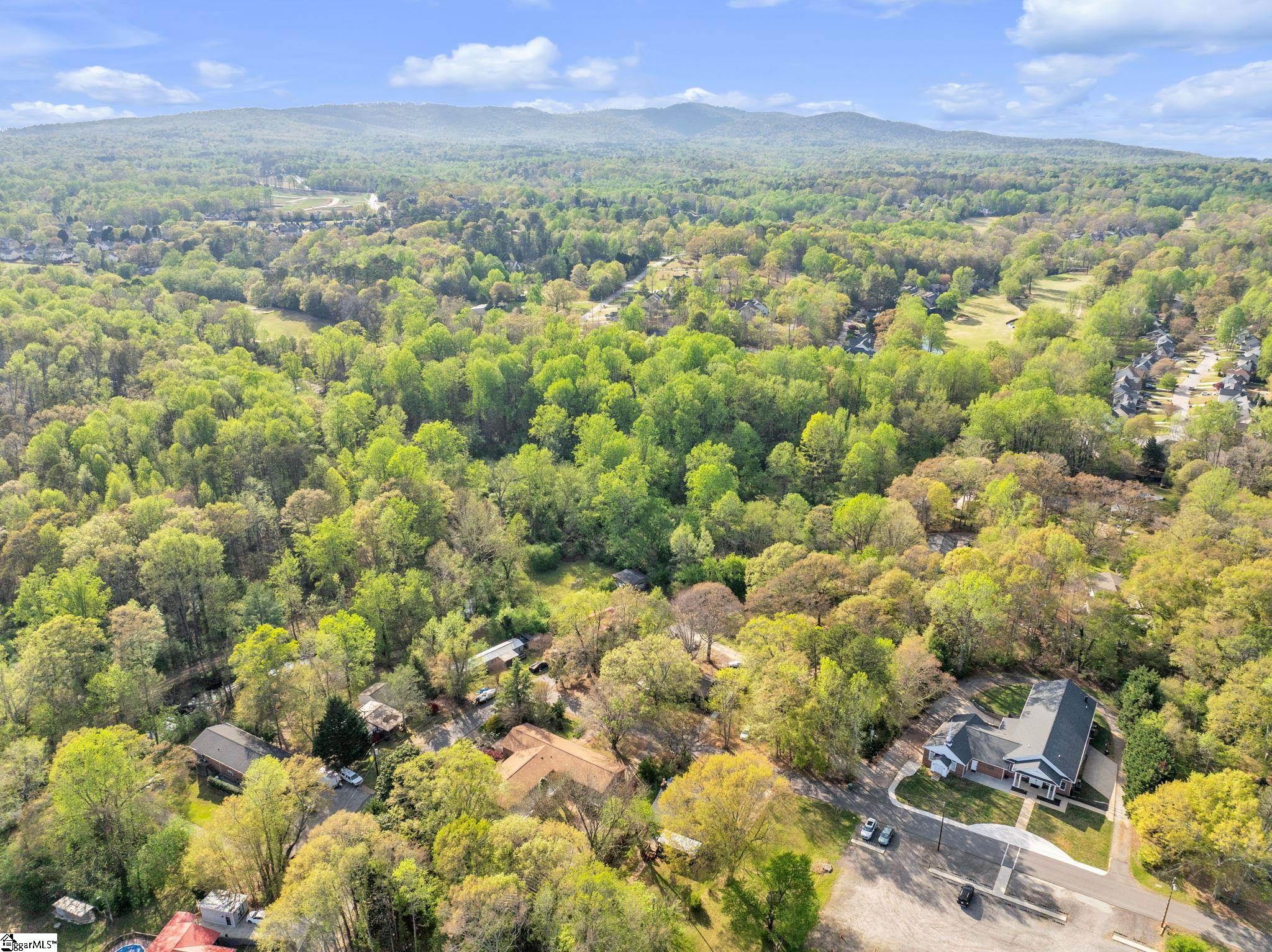 2 Easy Street, Taylors, SC, 29687