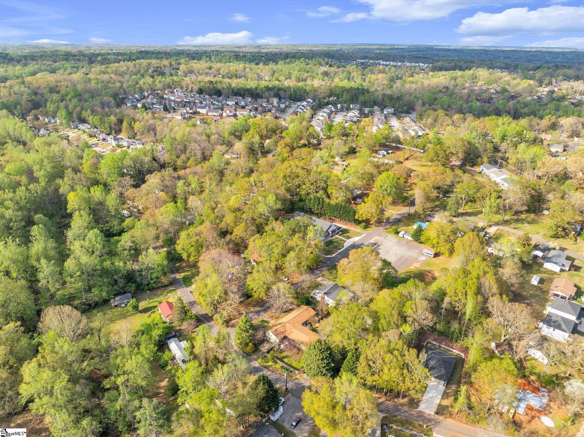 2 Easy Street, Taylors, SC, 29687