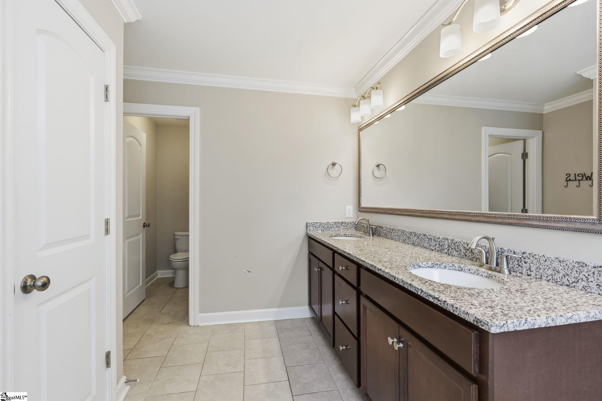 603 Creekside Bluff Court Simpsonville, SC 29681