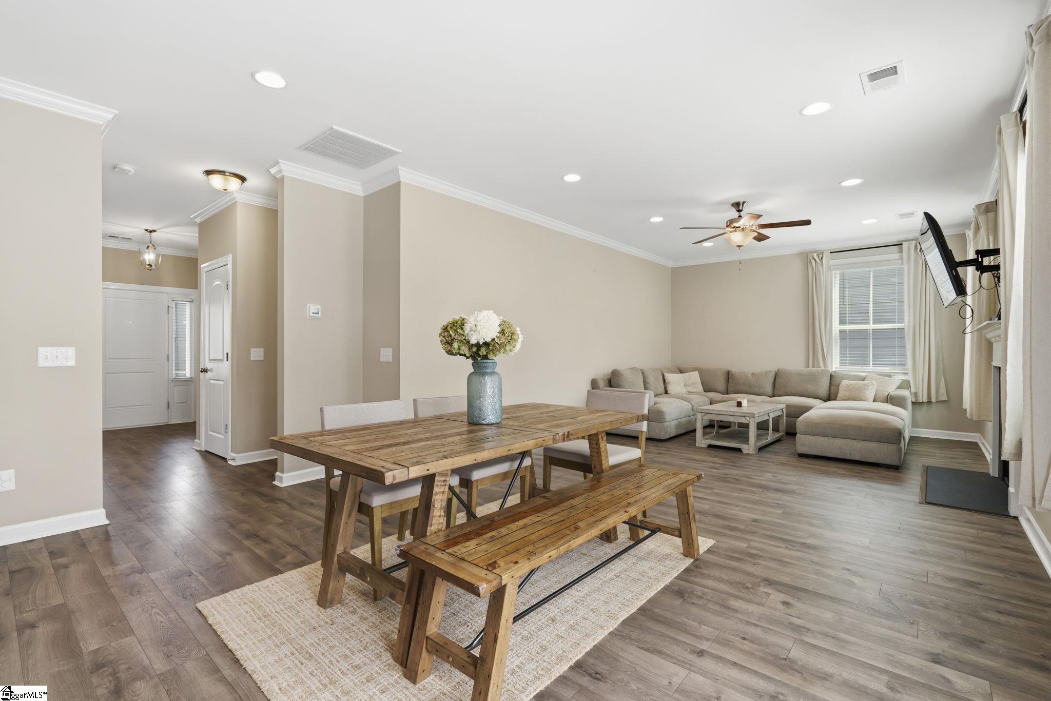 603 Creekside Bluff Court Simpsonville, SC 29681