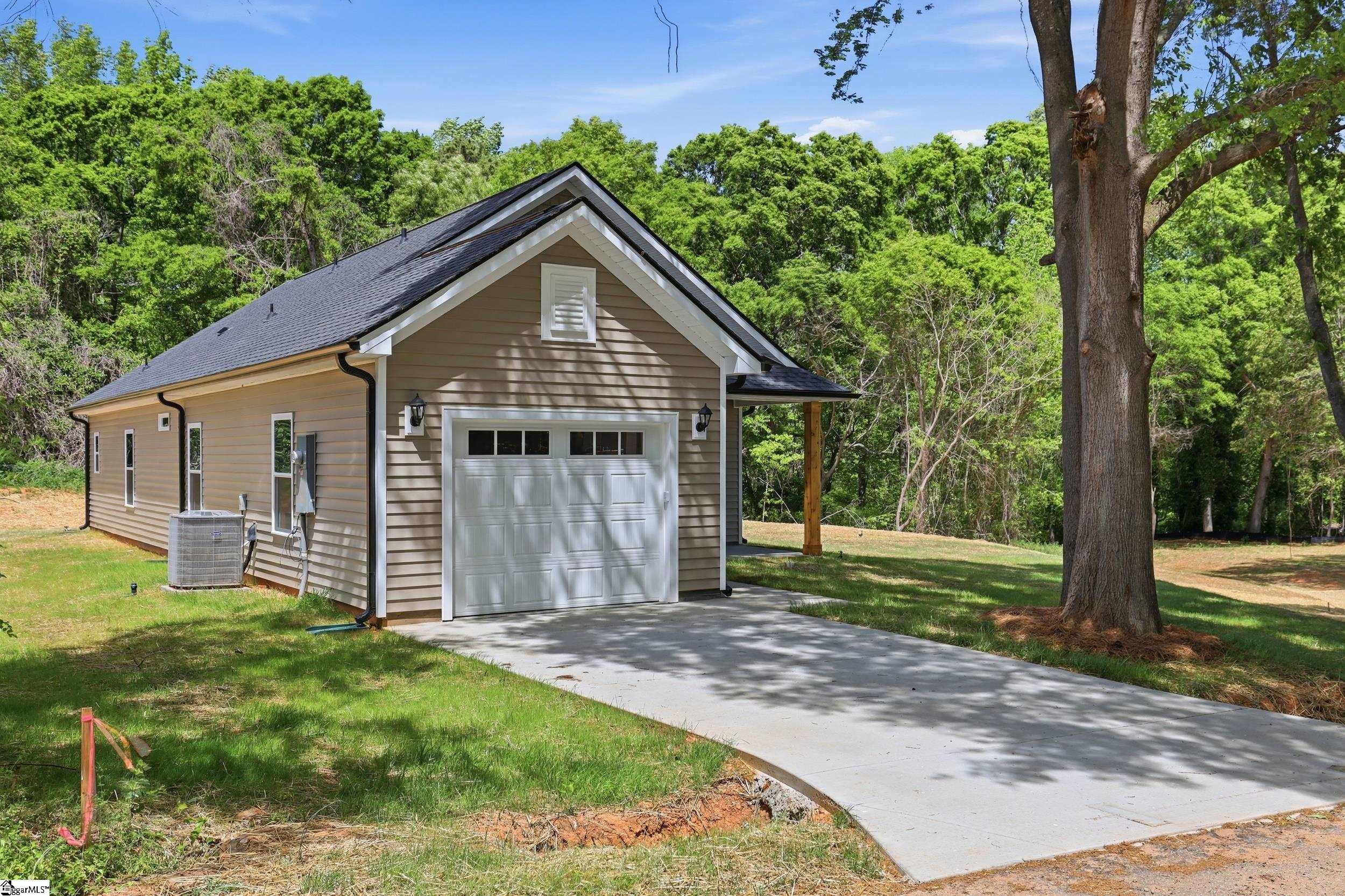 209 Poplar Lane Anderson, SC 29624