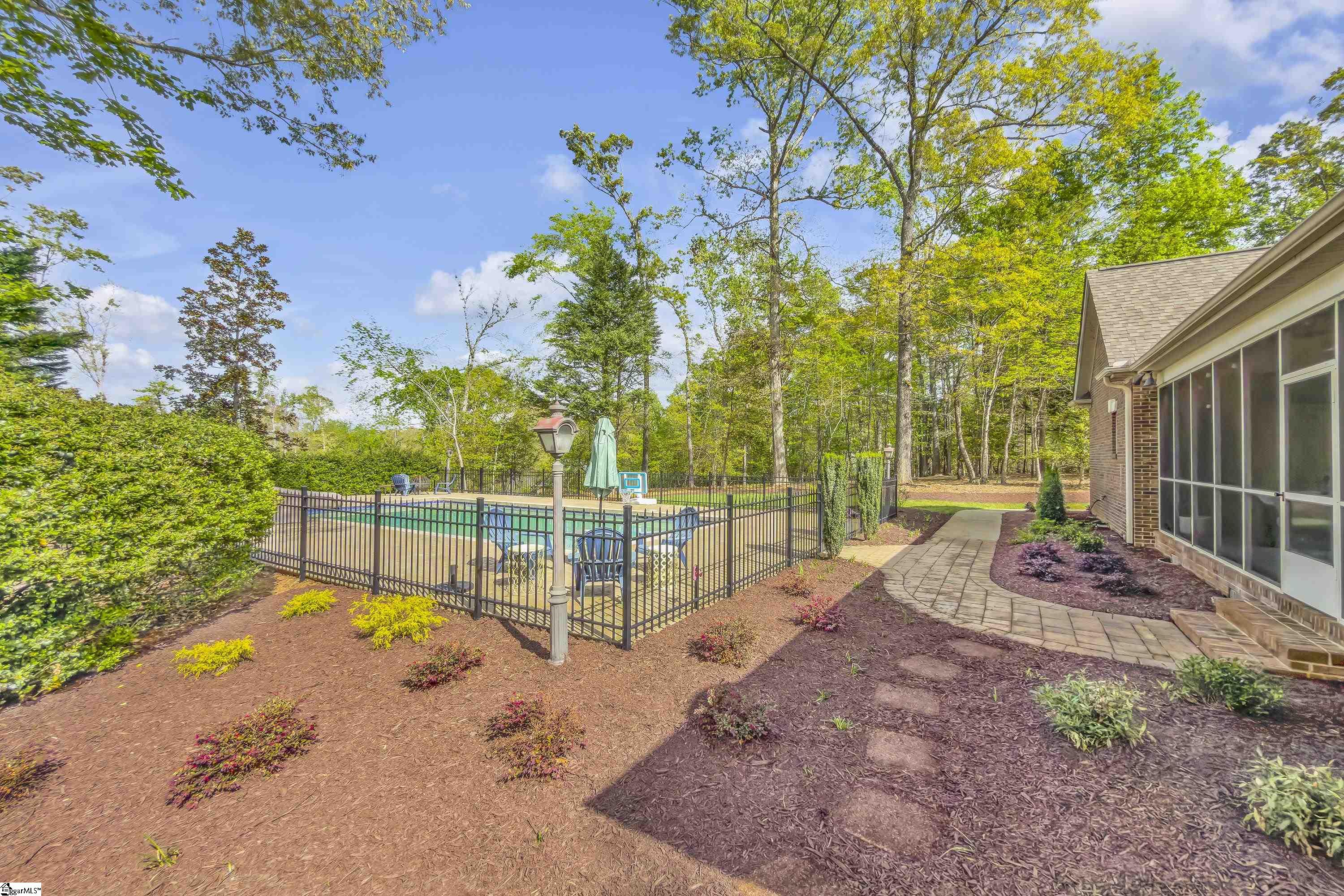 116 Sleepy Hollow Lane Spartanburg, SC 29306