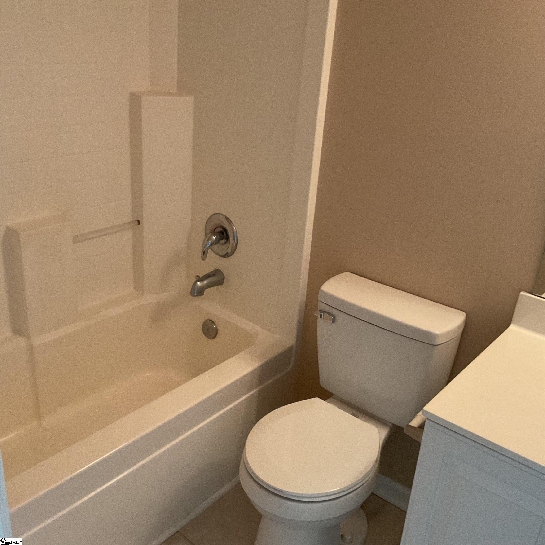 833 Woodsford Drive Greenville, SC 29615