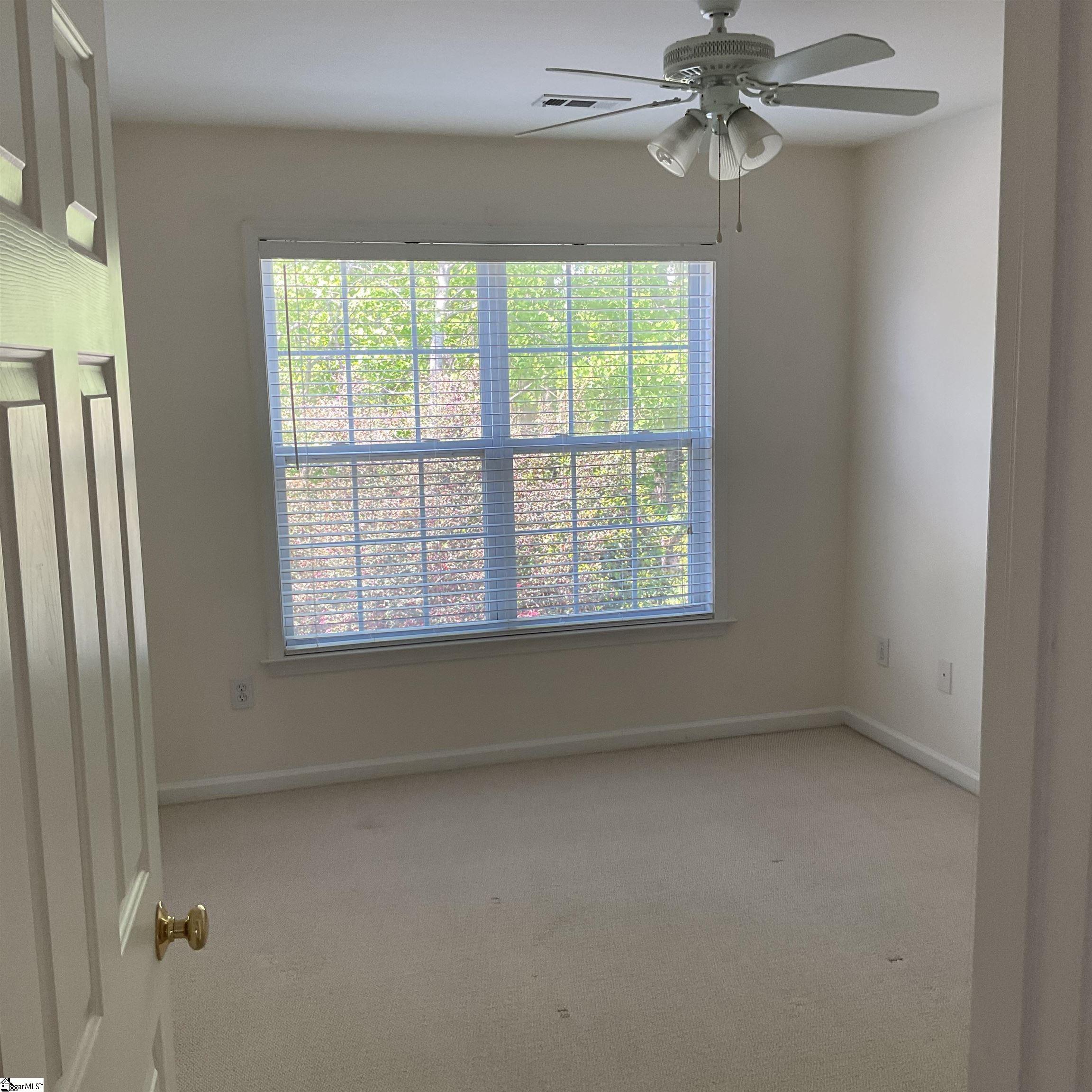 833 Woodsford Drive Greenville, SC 29615