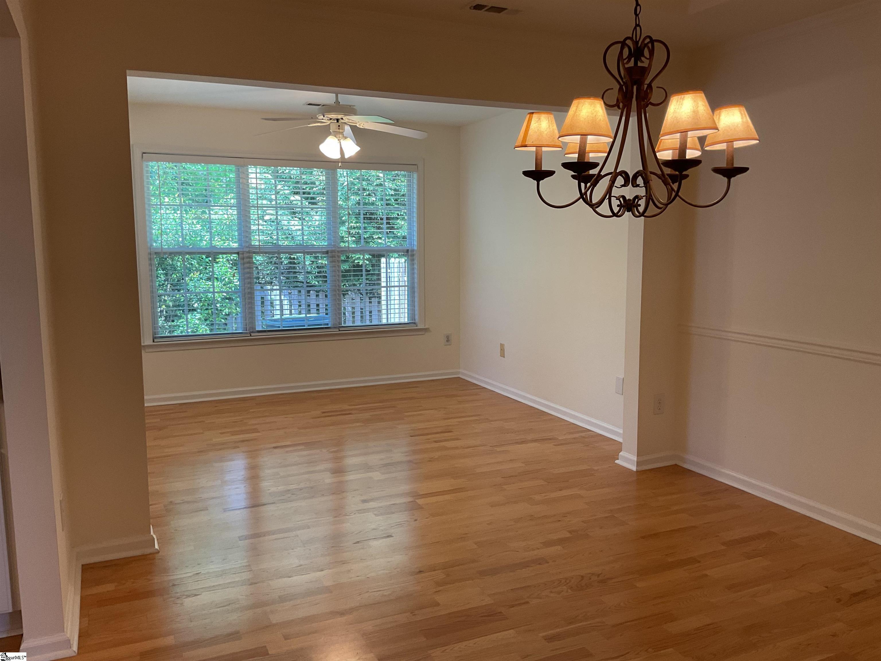 833 Woodsford Drive Greenville, SC 29615