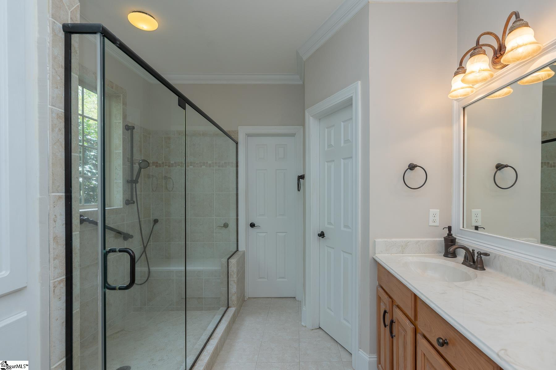 208 Glen Meadows Drive Simpsonville, SC 29680