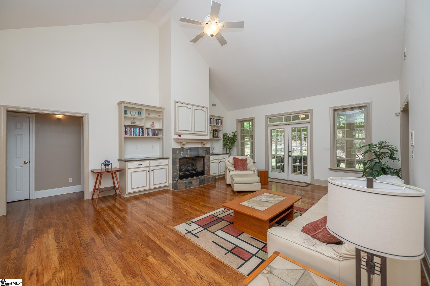 208 Glen Meadows Drive Simpsonville, SC 29680