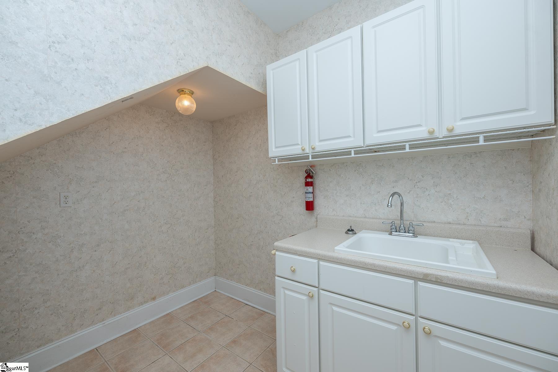 208 Glen Meadows Drive Simpsonville, SC 29680