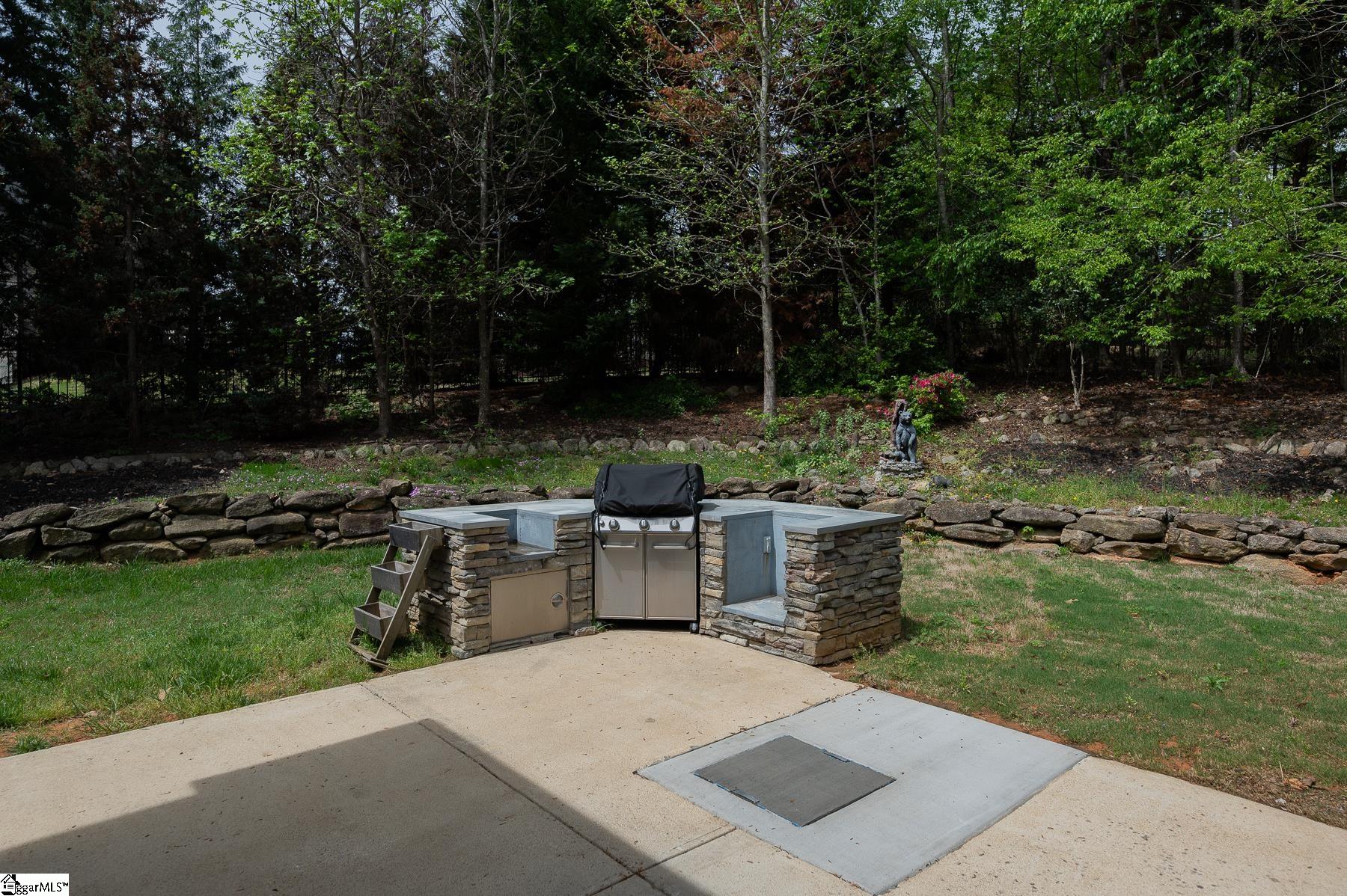 208 Glen Meadows Drive Simpsonville, SC 29680